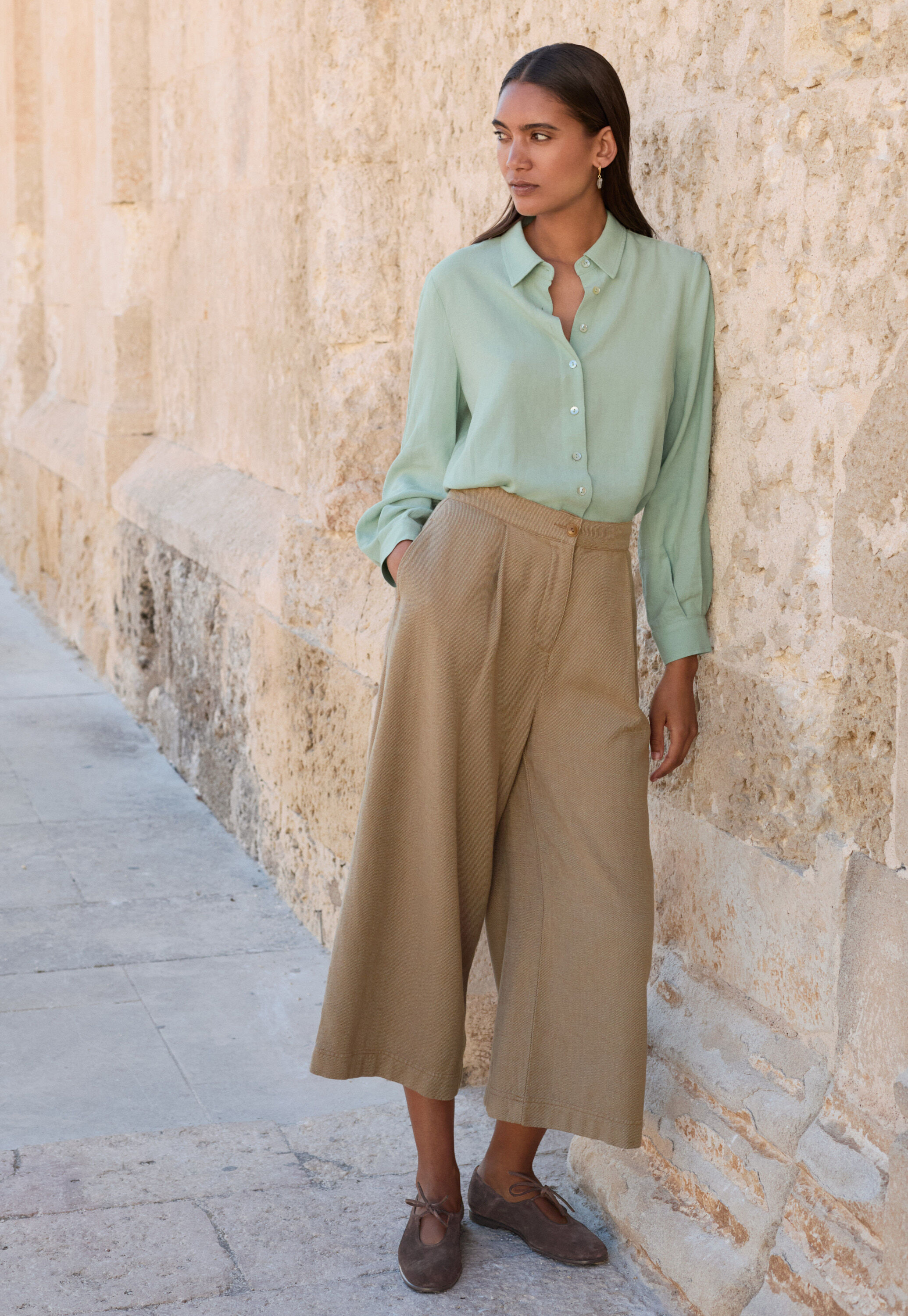 Bluse mit geschwungenen &Auml;rmeln