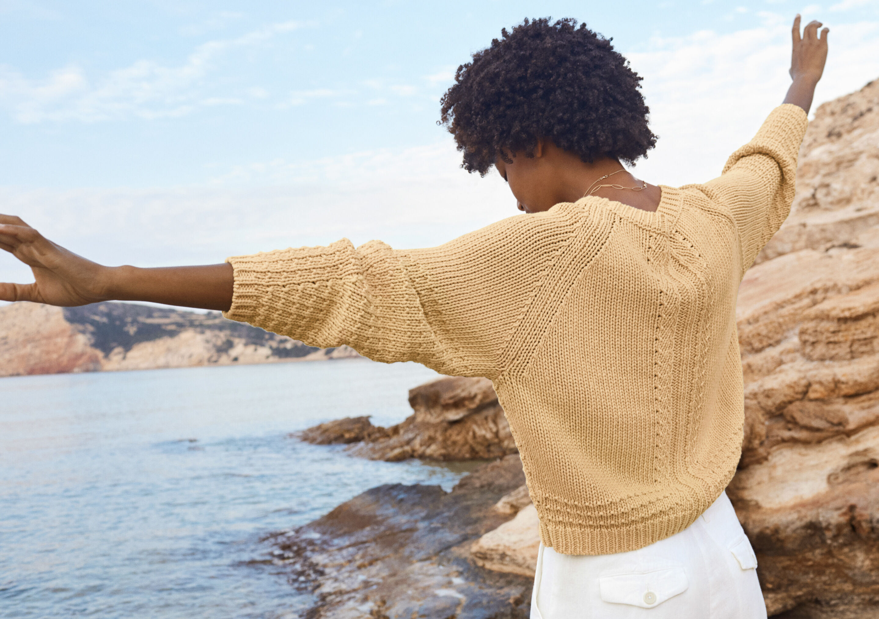 Pullover mit eingestricktem Muster