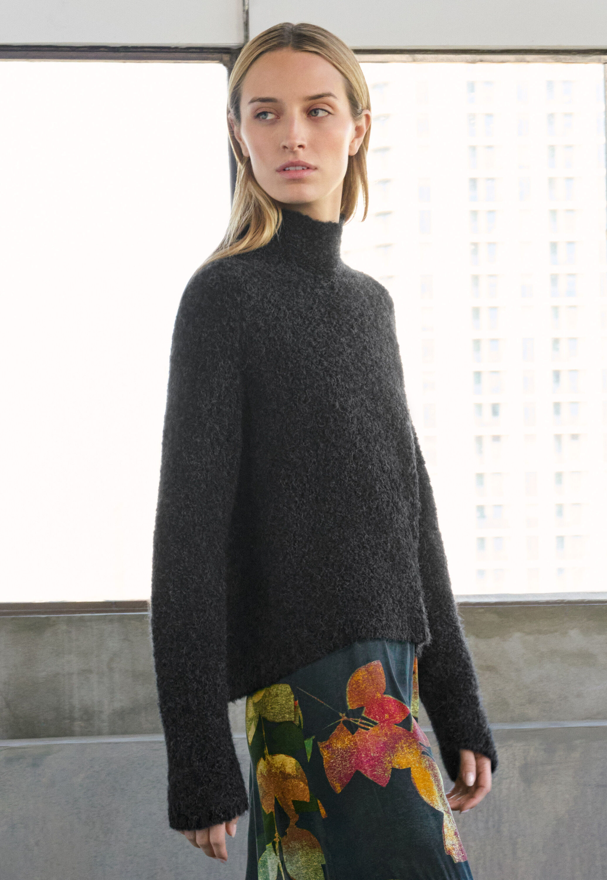 Pullover mit Trichterkragen