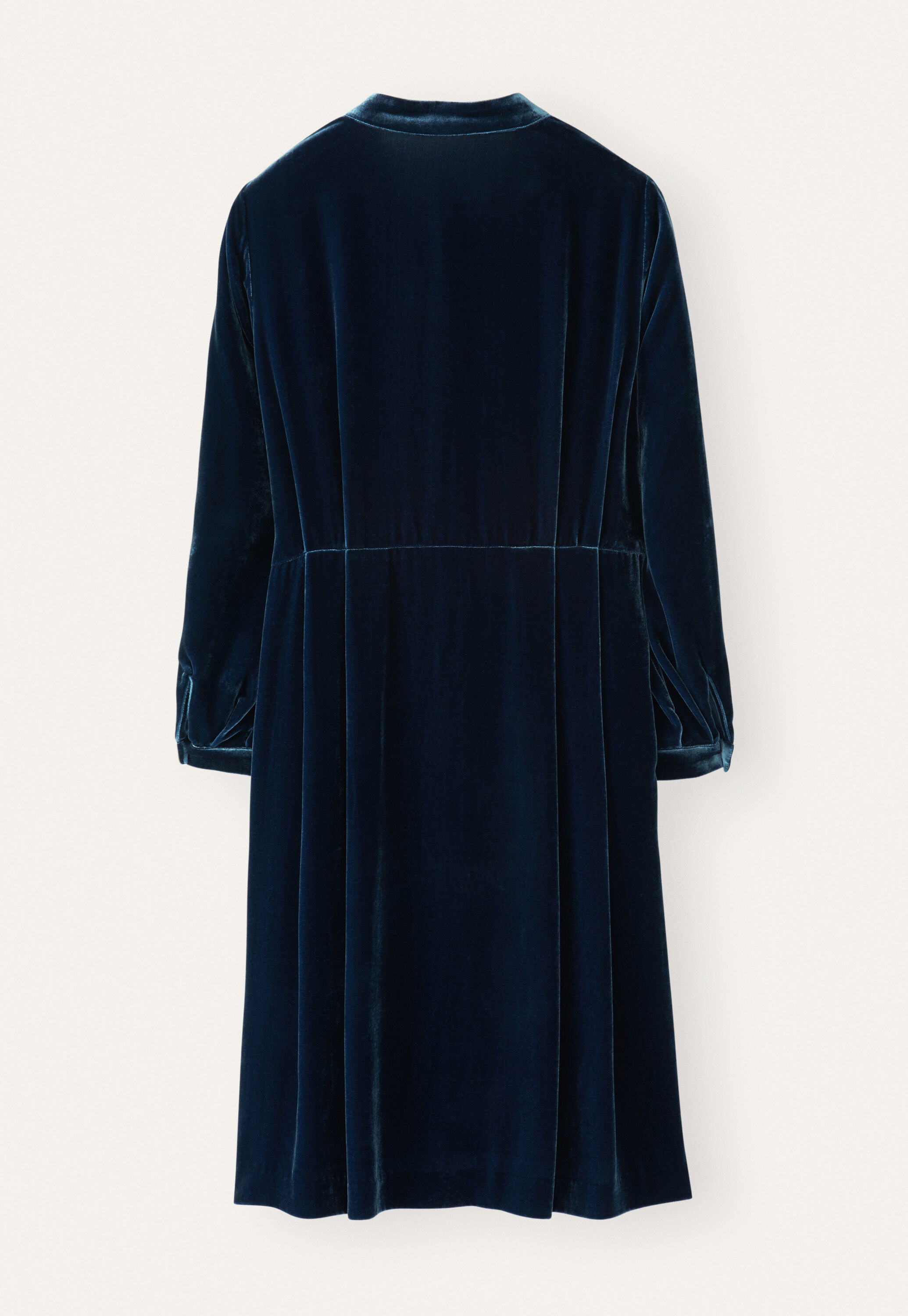 Kleid mit Taillenfalten