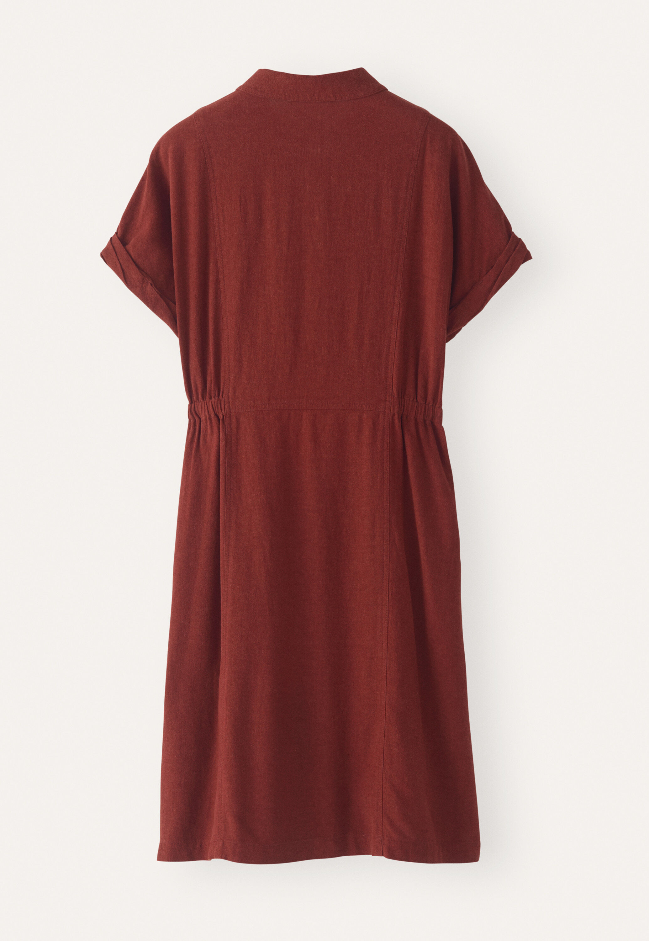Kurzes Kleid mit Kragen