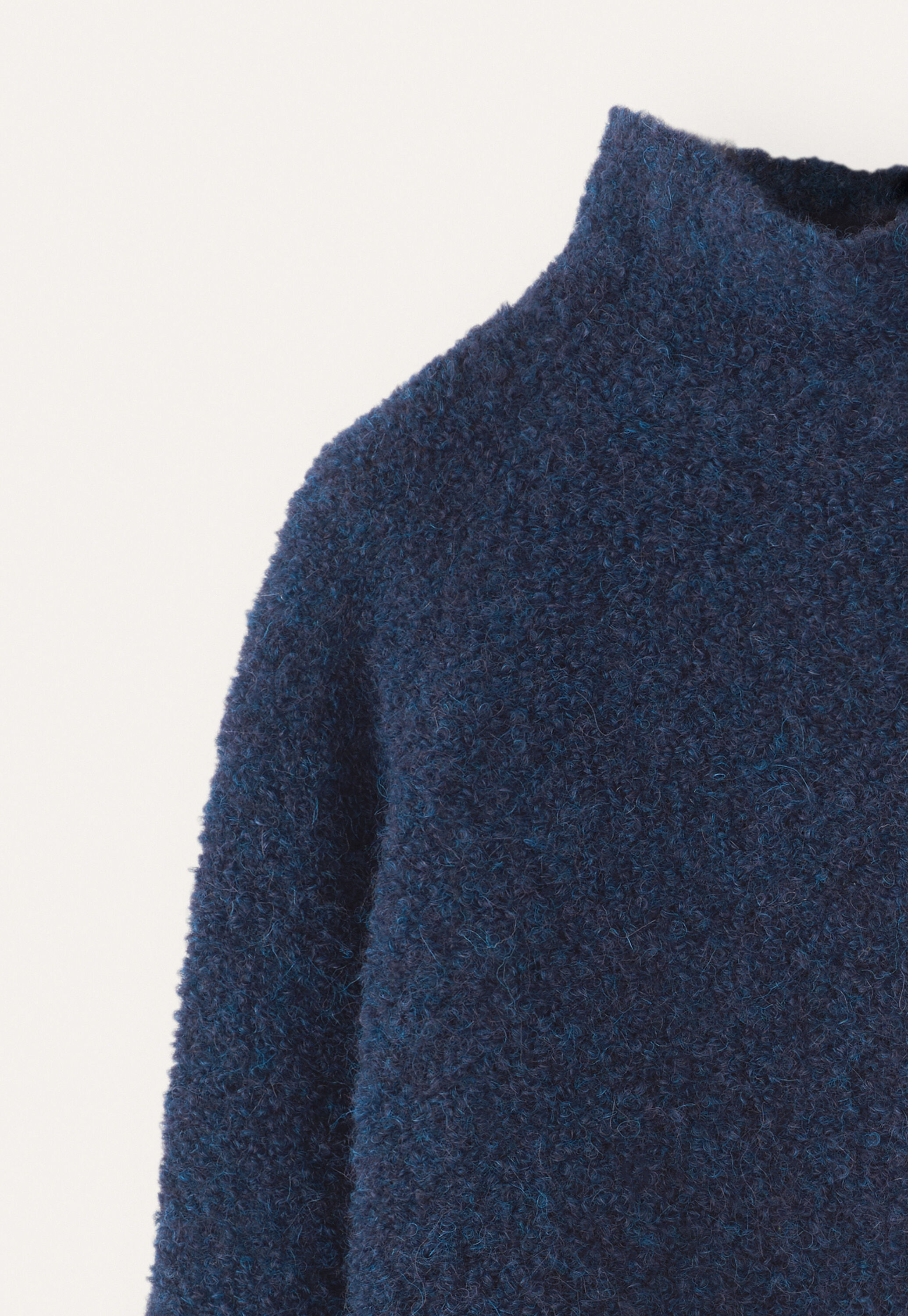 Pullover mit Trichterkragen