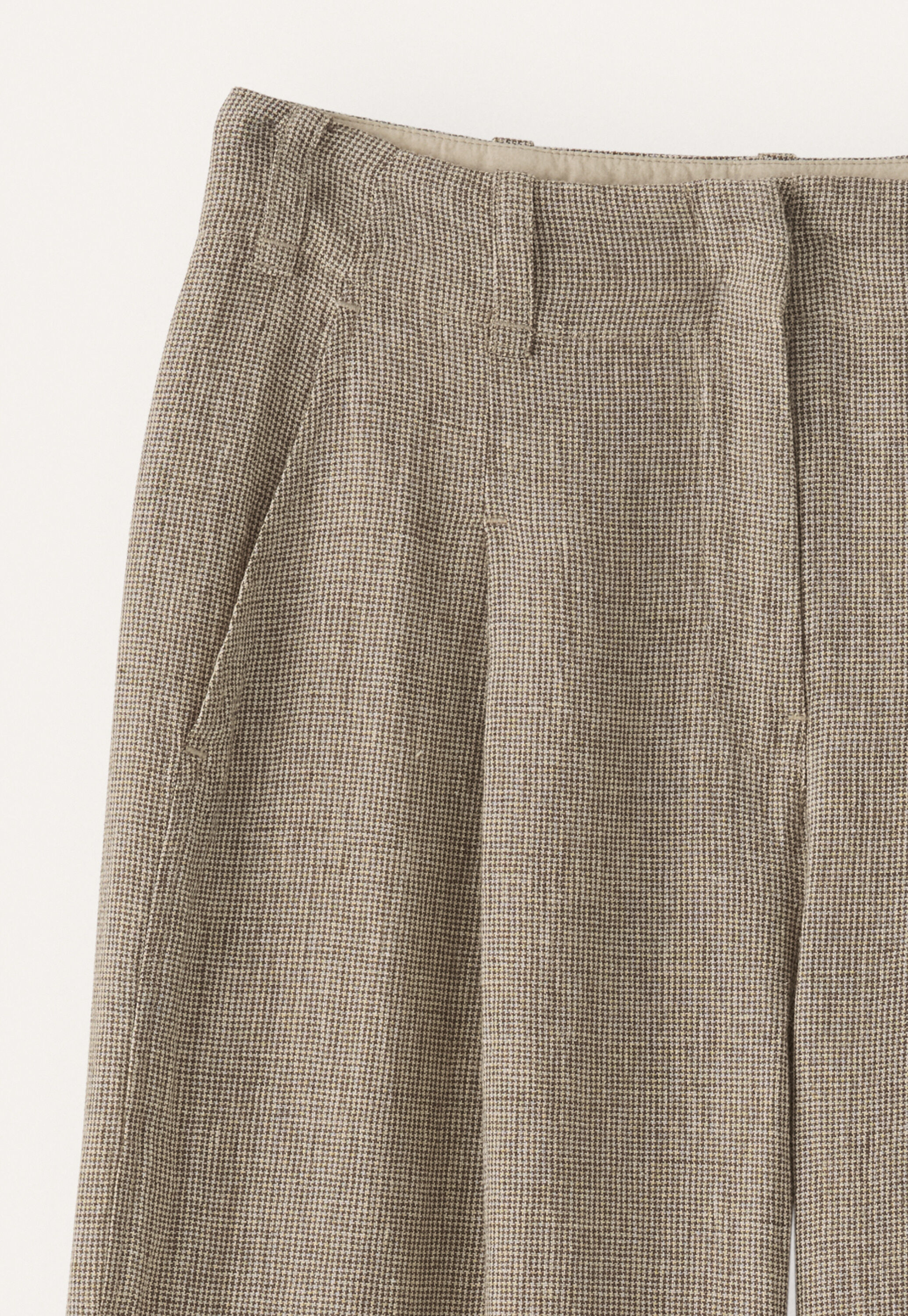 Hose mit Faltenfront