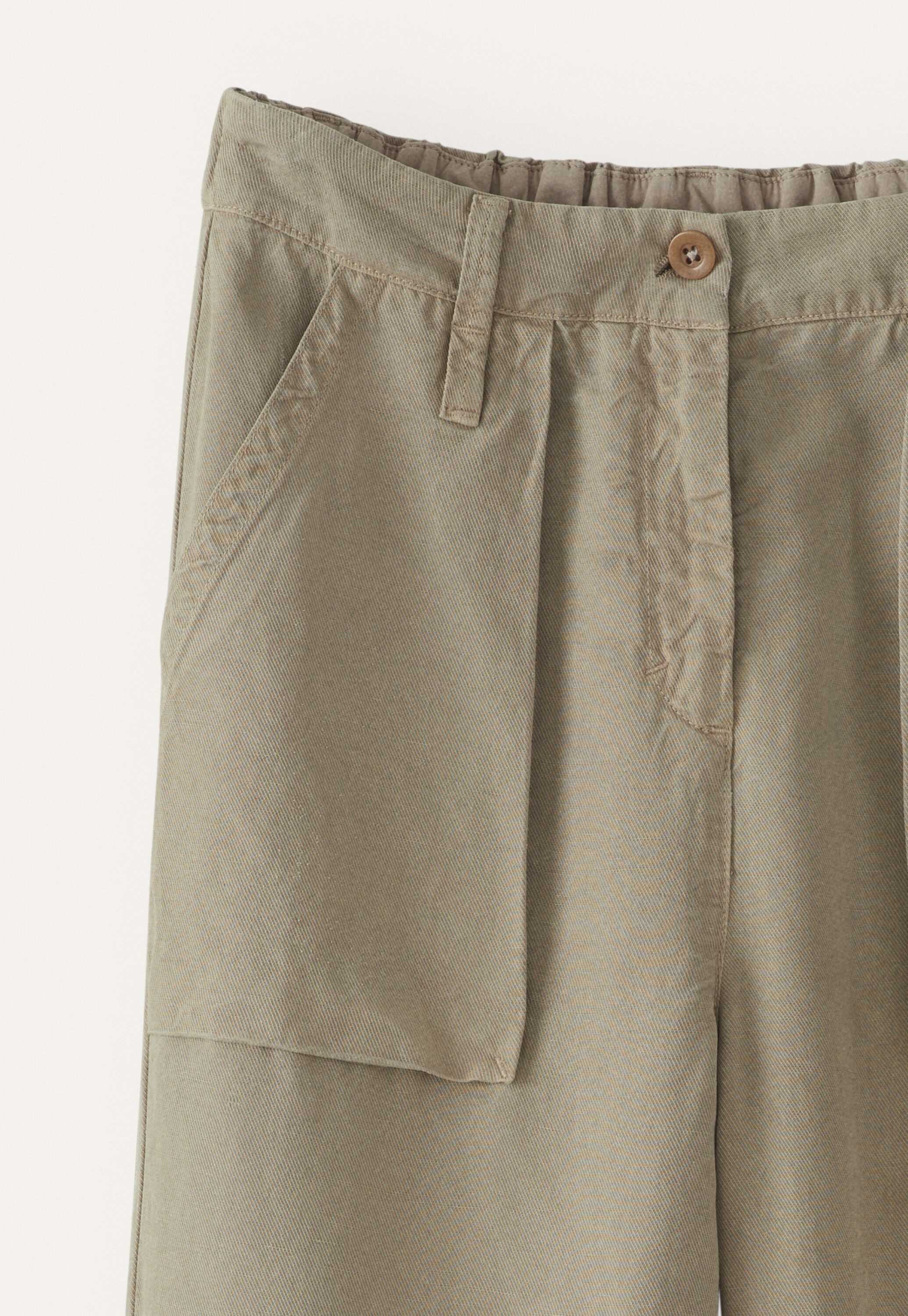 Hose mit schmal zulaufendem Bein
