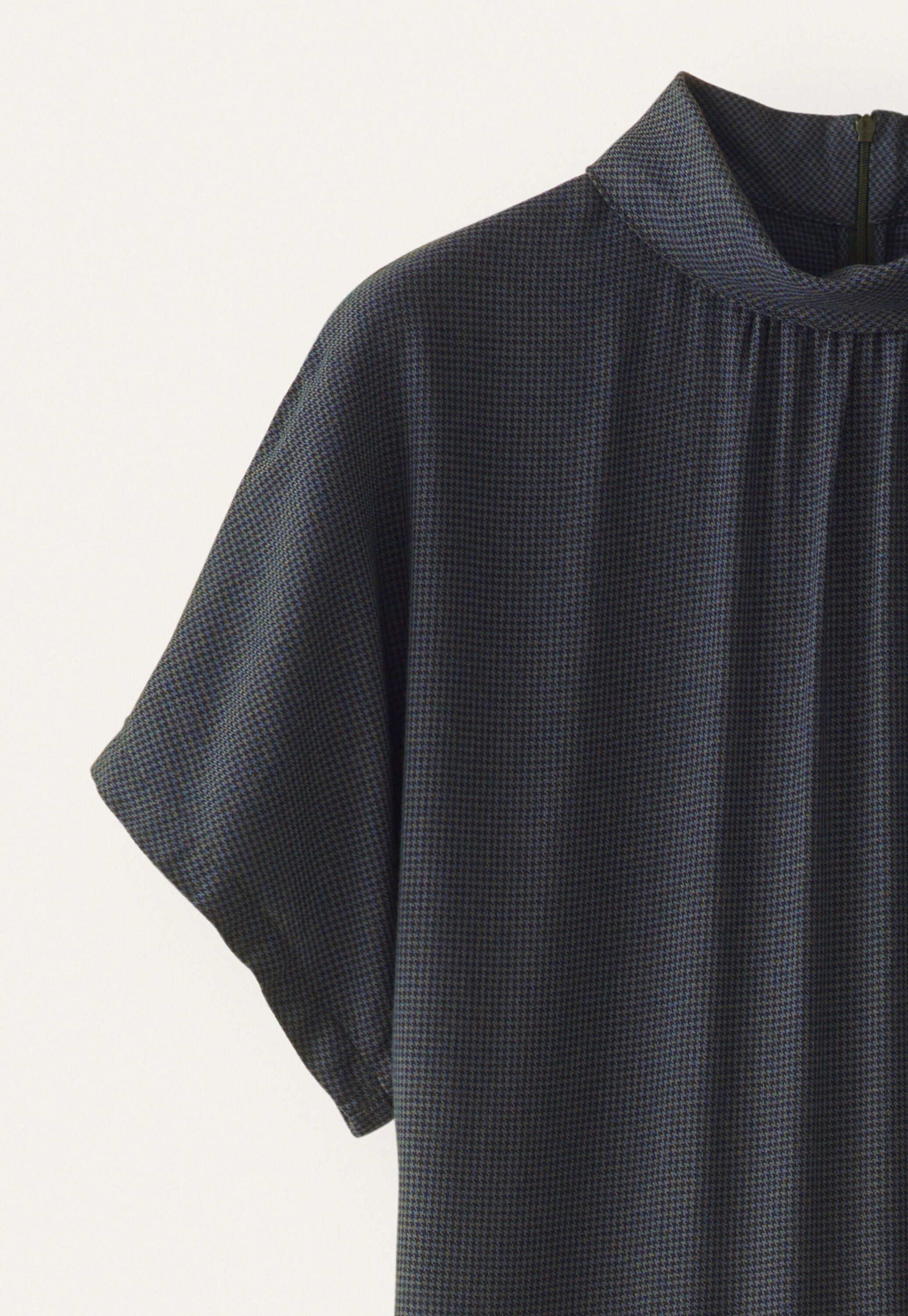 Kleid mit Hahnentrittmuster