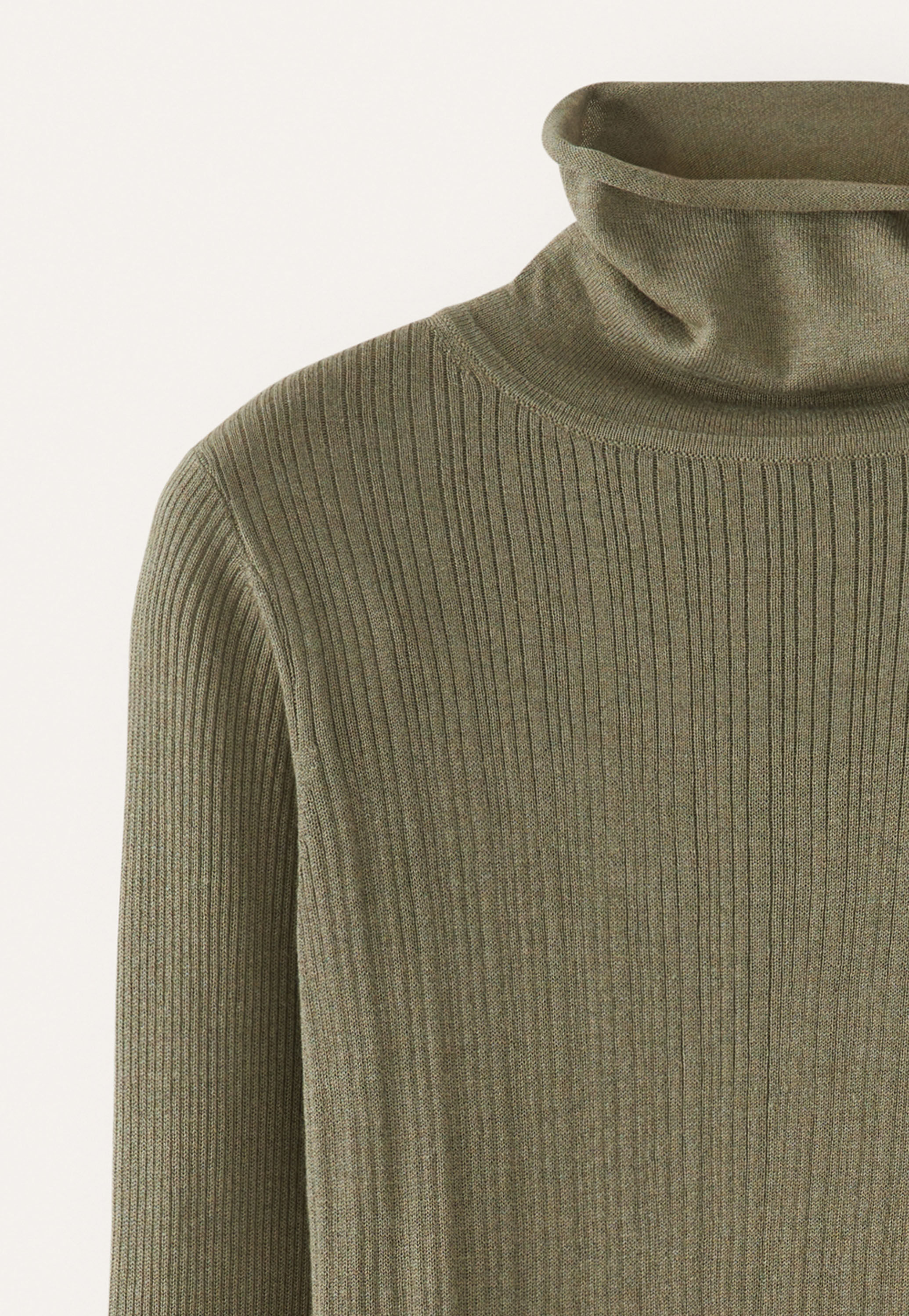 Gerippter Pullover