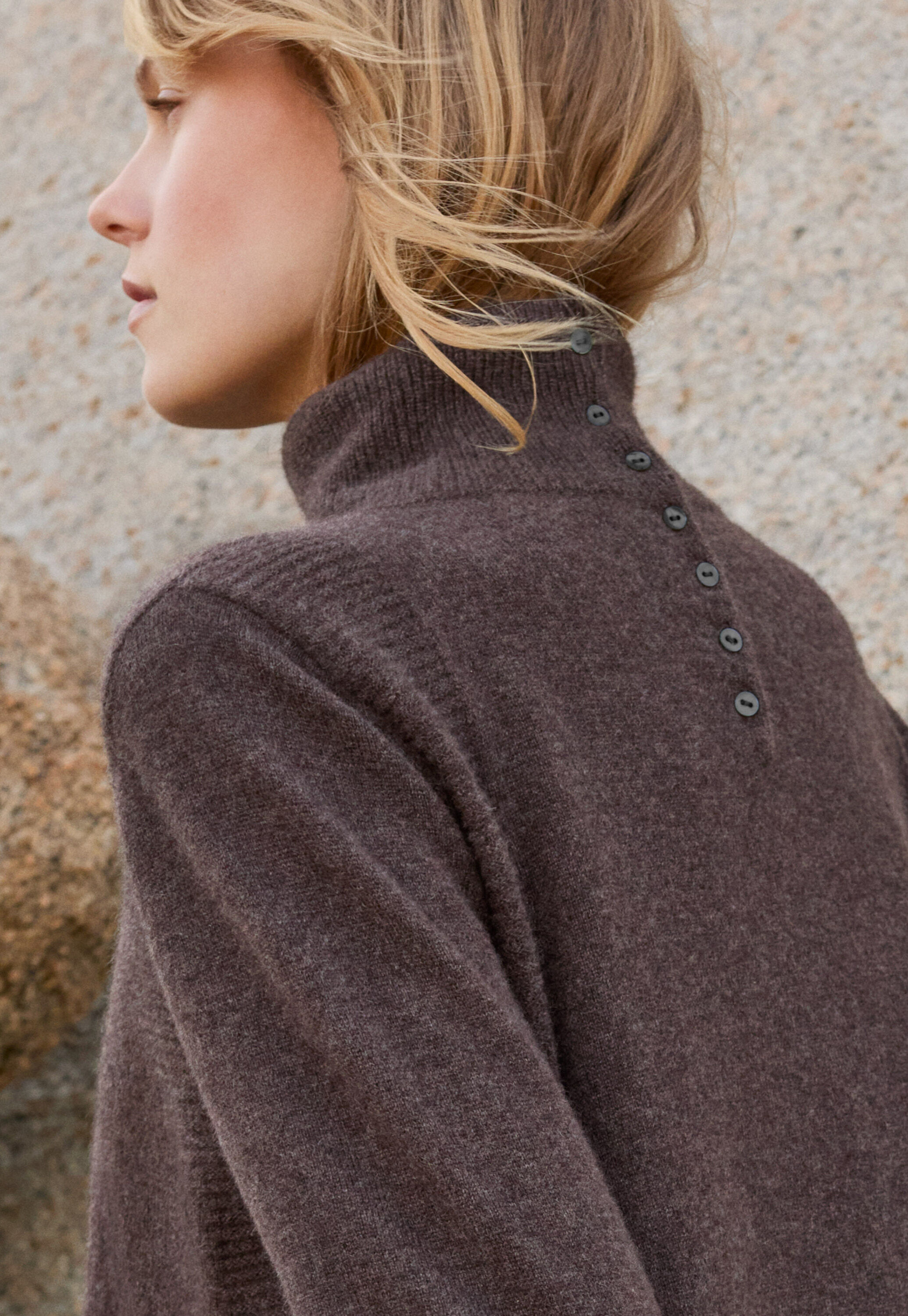 Pullover mit Trichterkragen