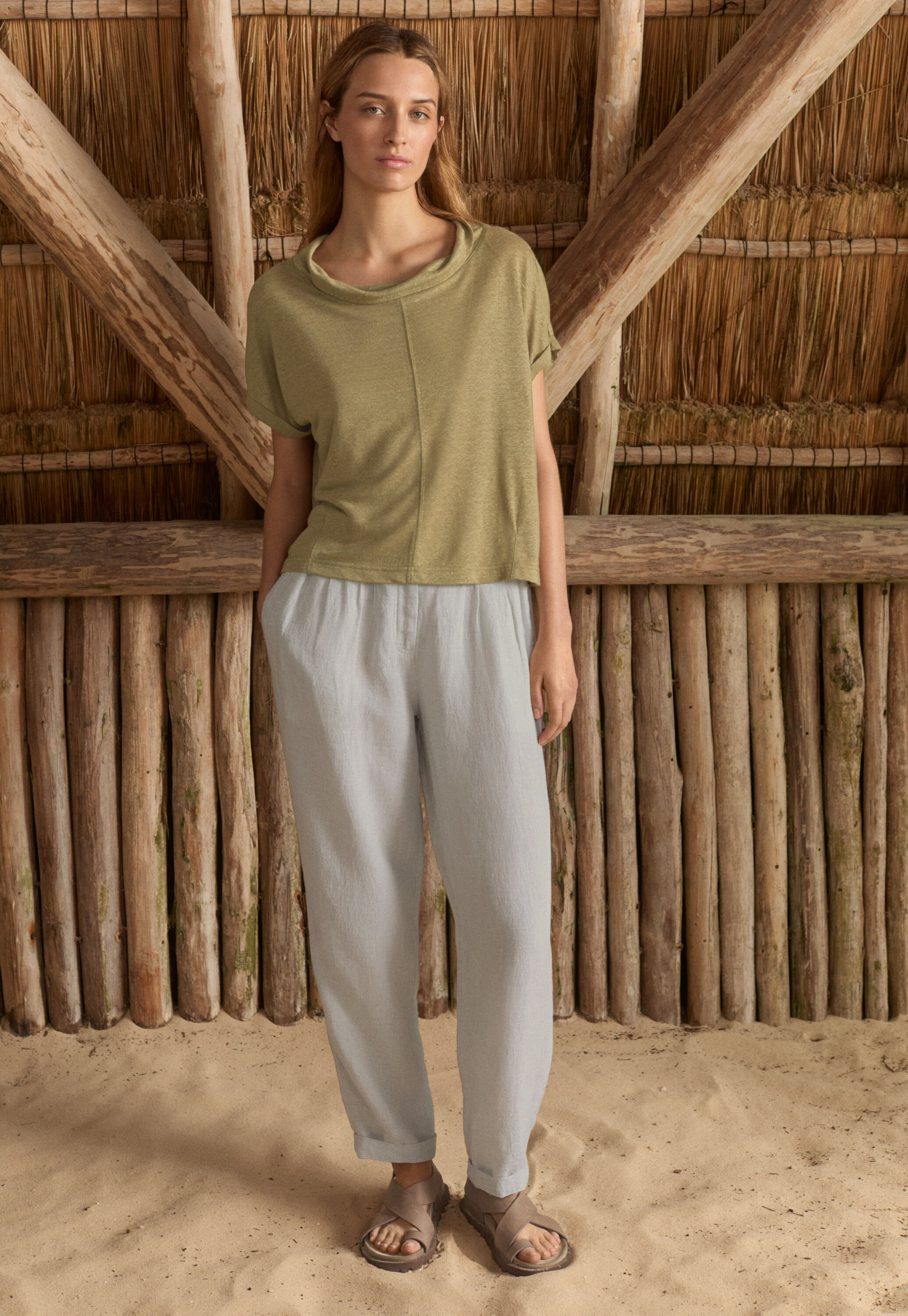 Schmal zulaufende Hose