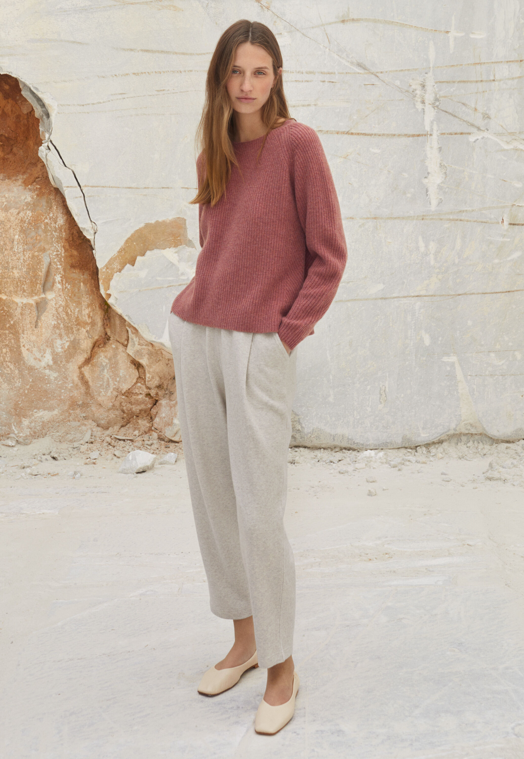 Gerippter Pullover mit Rundhalsausschnitt