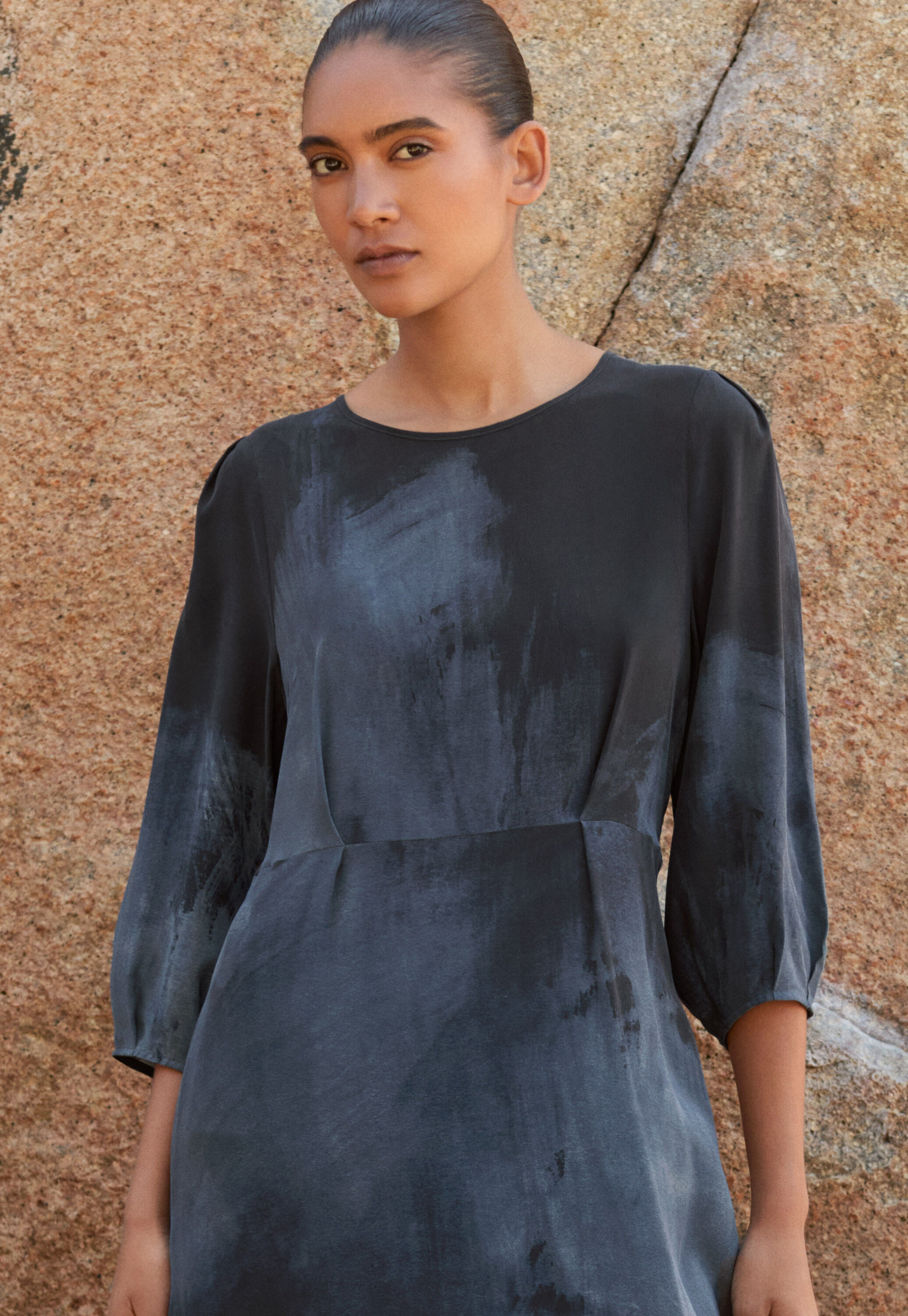 Bluse mit aufgesetzter Tasche