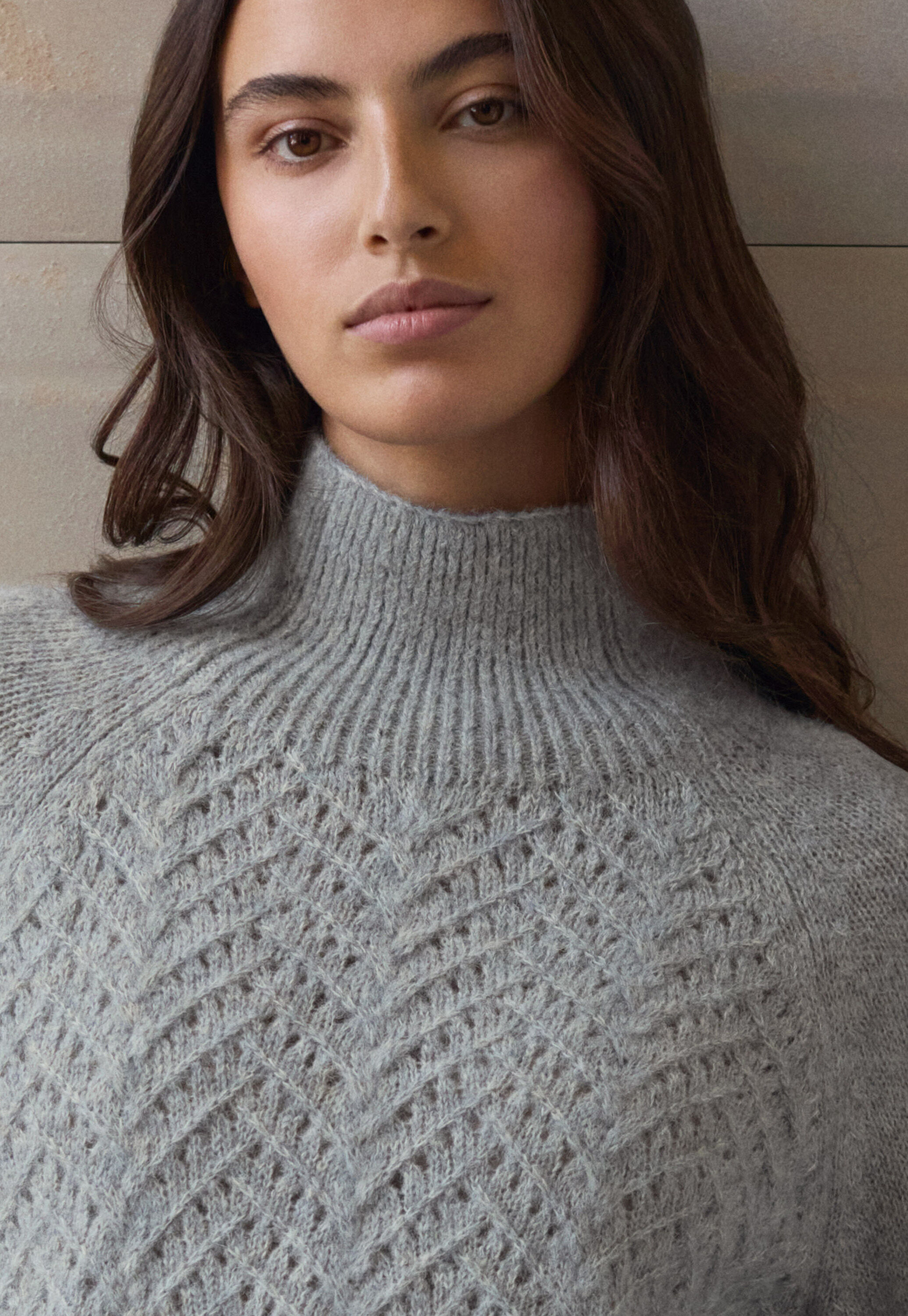 Pullover mit Zopfmuster