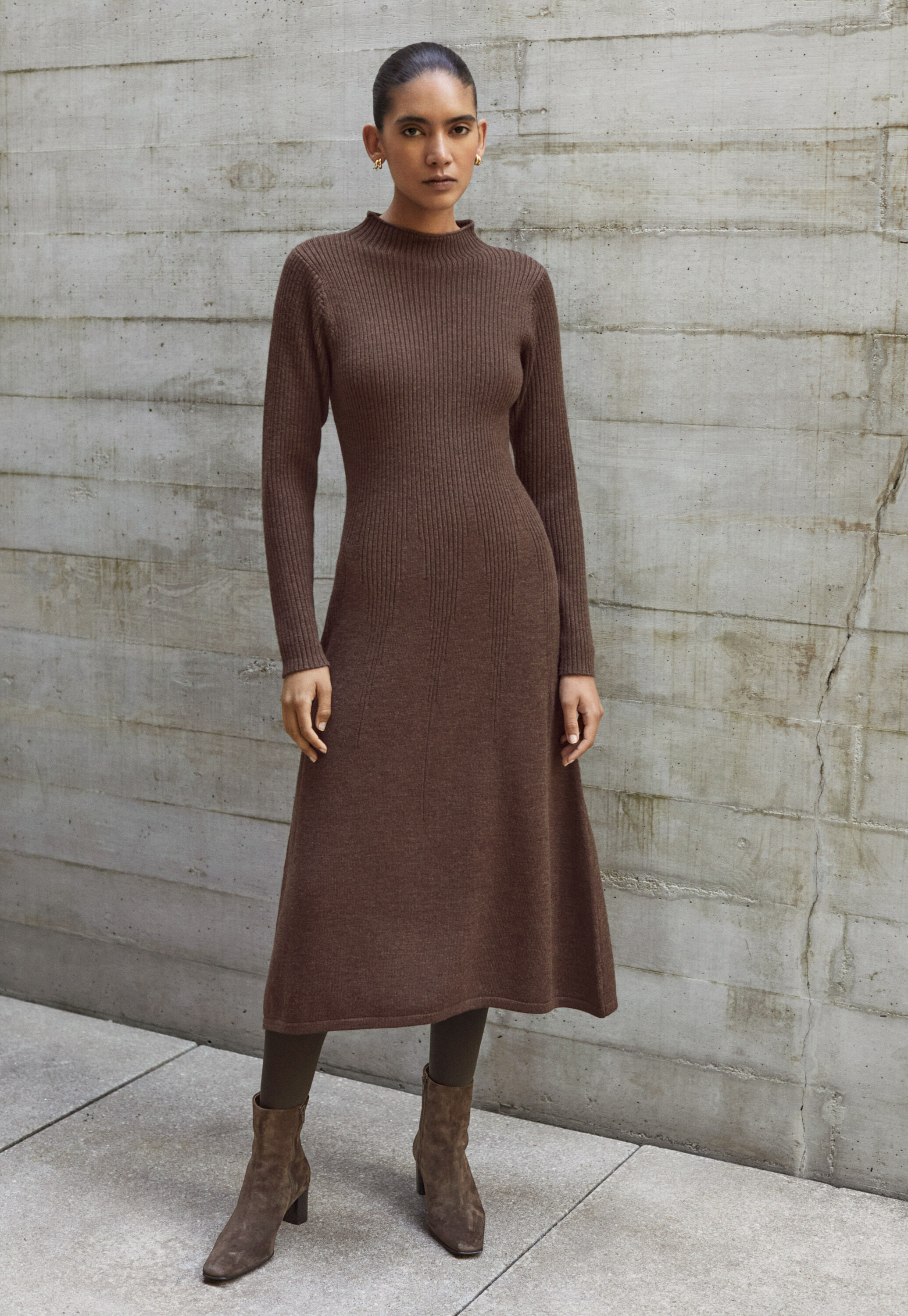 Kleid mit Peplum-Saum
