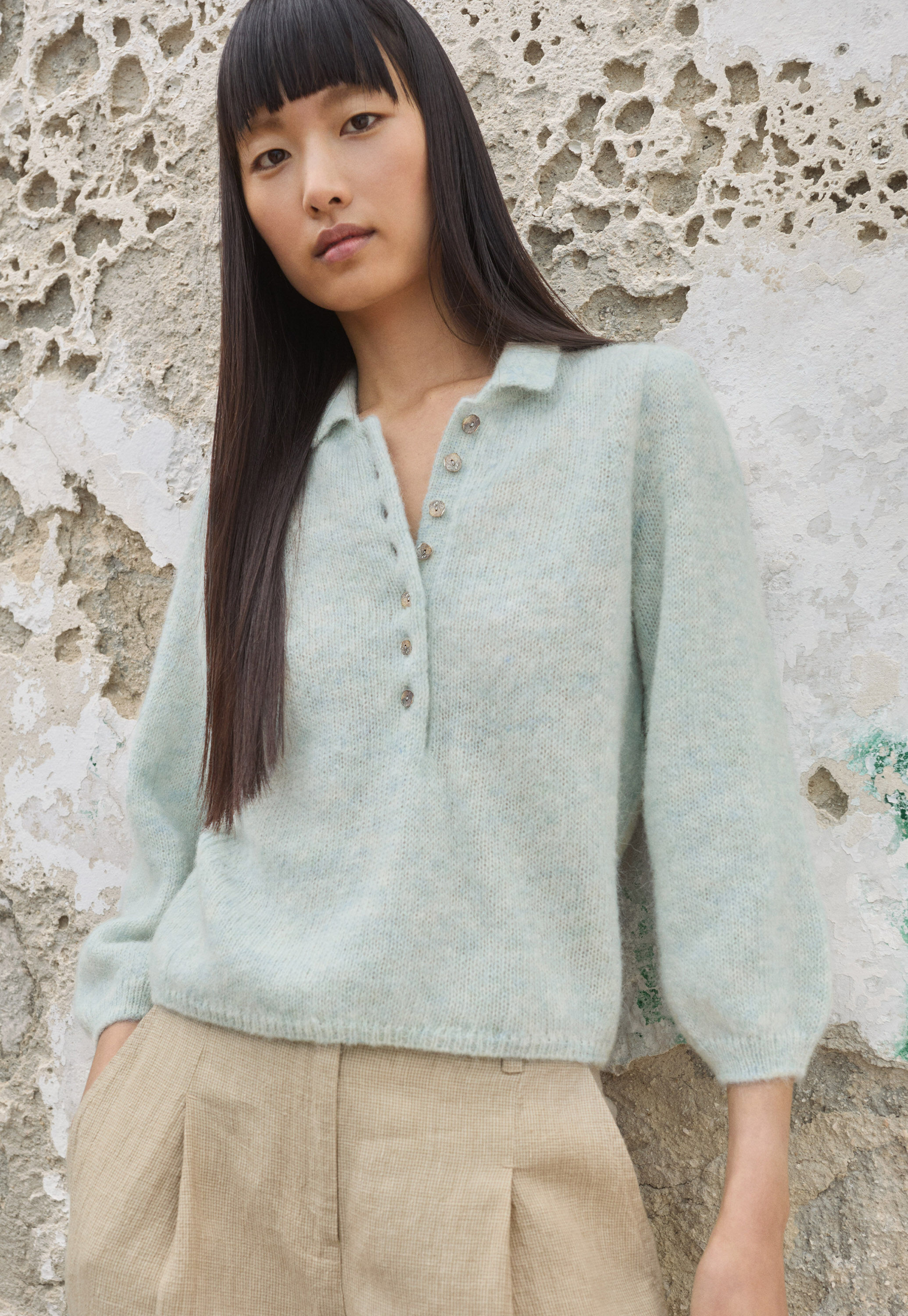 Pullover mit Kragen