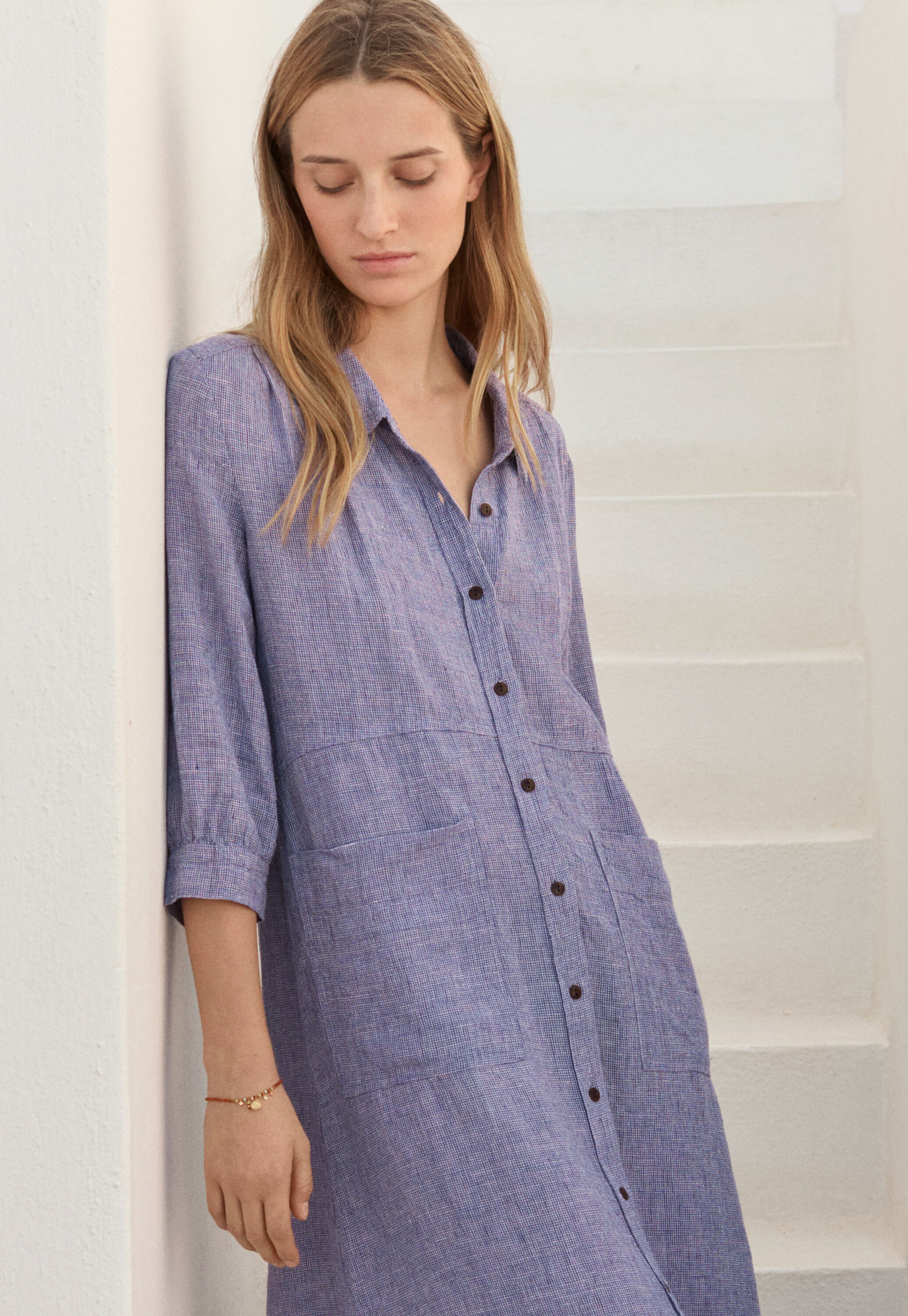 Kleid mit Faltendetail
