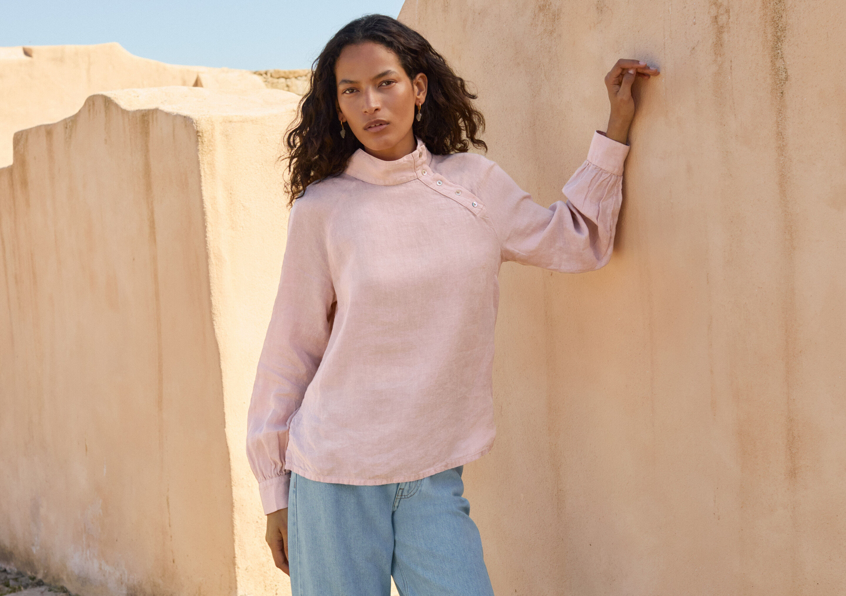 Bluse mit Trichterkragen