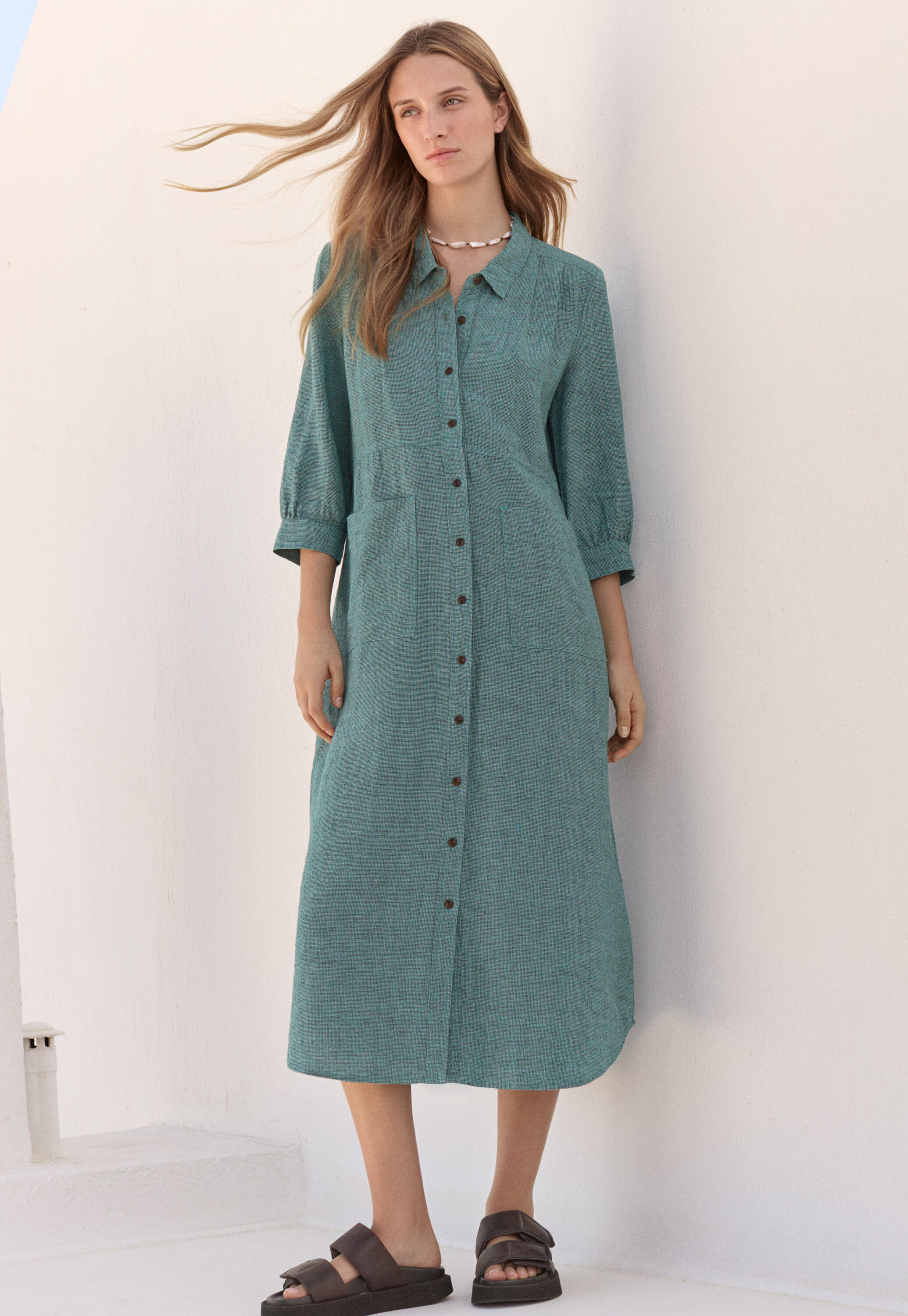 Kleid mit Faltendetail