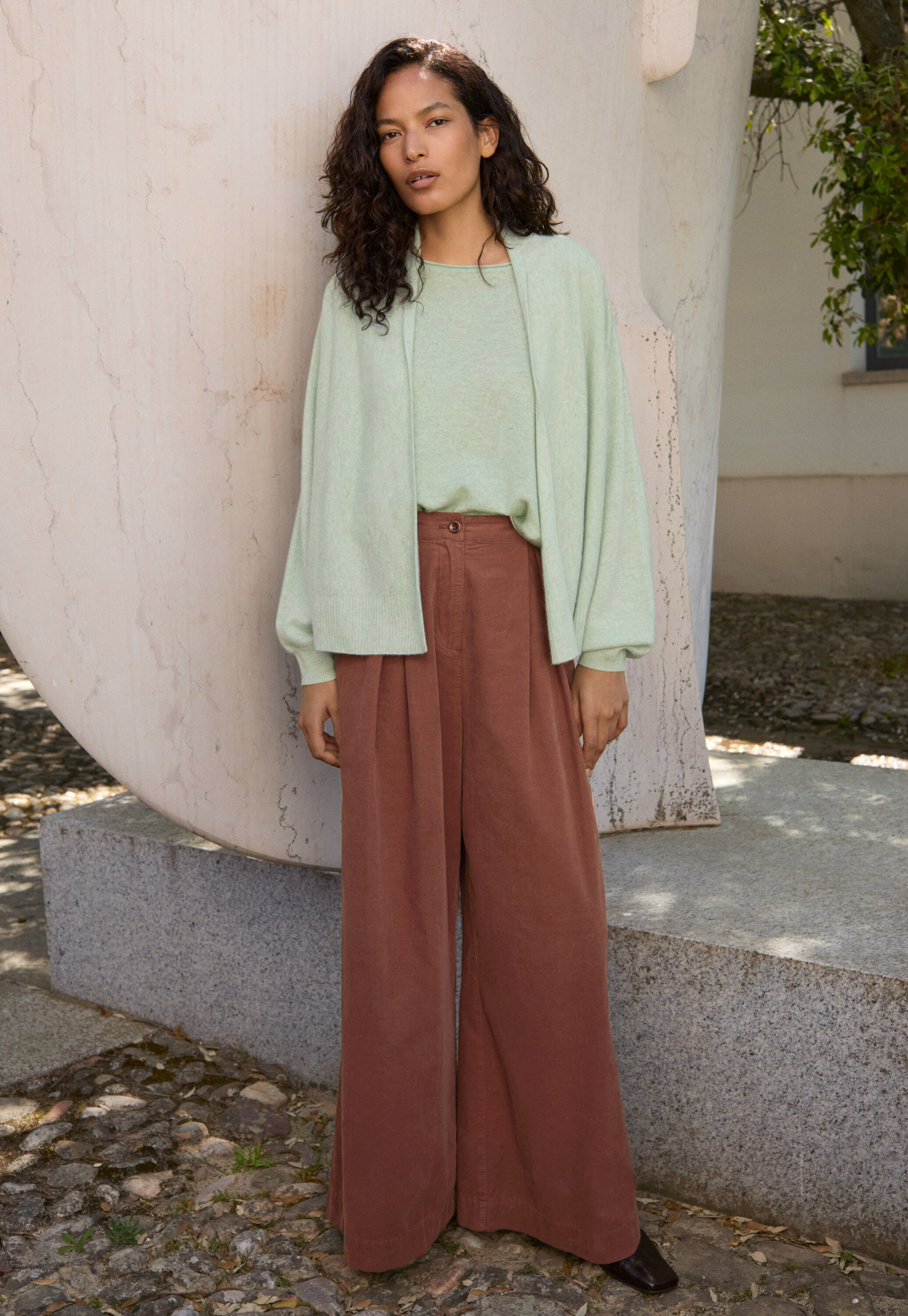 &Auml;rmelloser Strickpullover