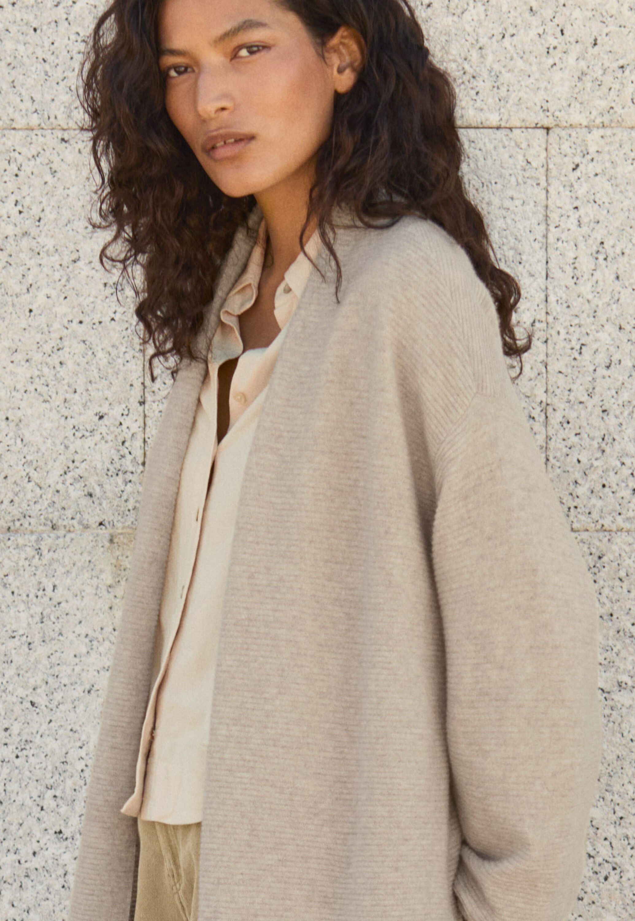 Langer Cardigan