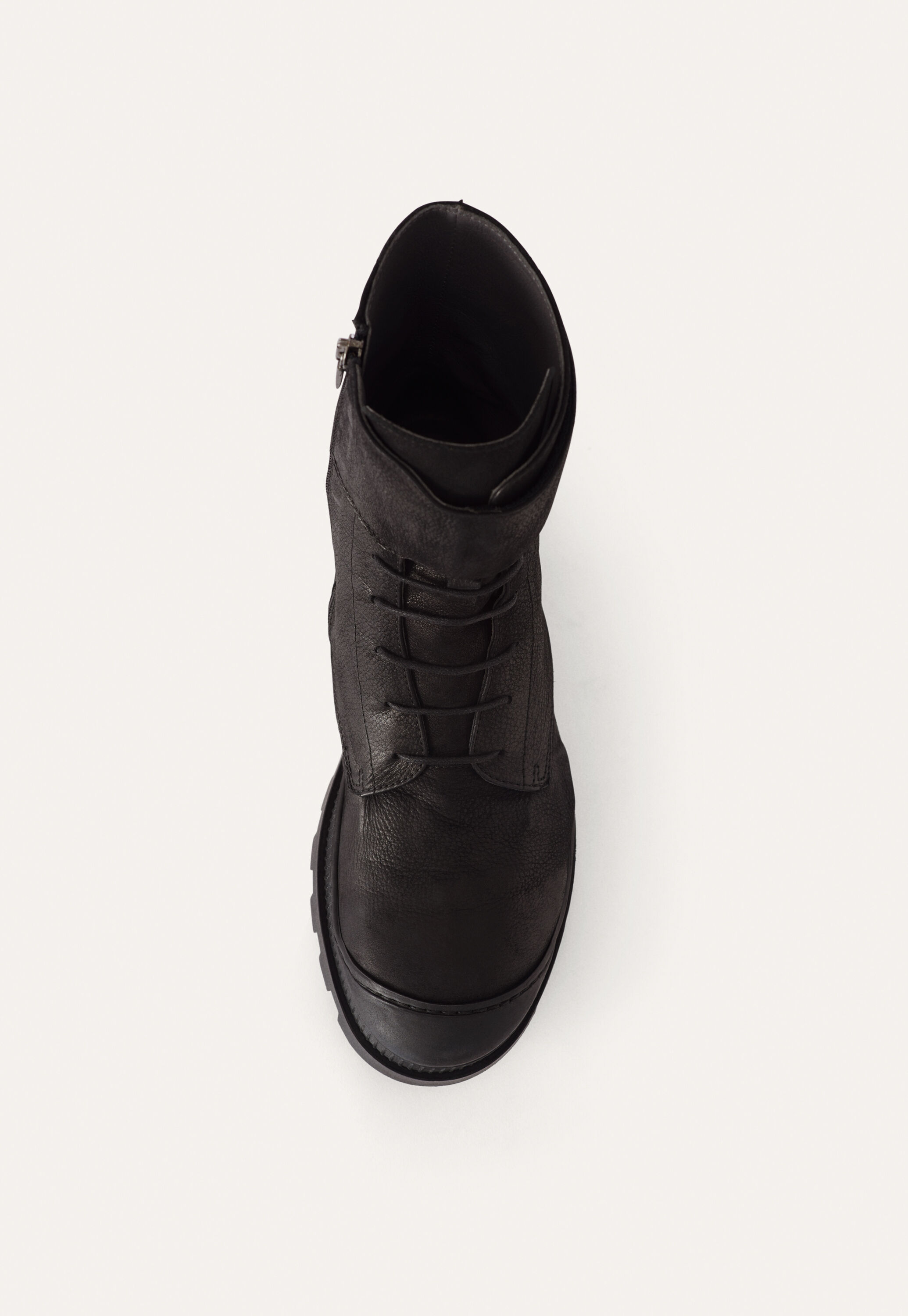 Schn&uuml;rstiefel