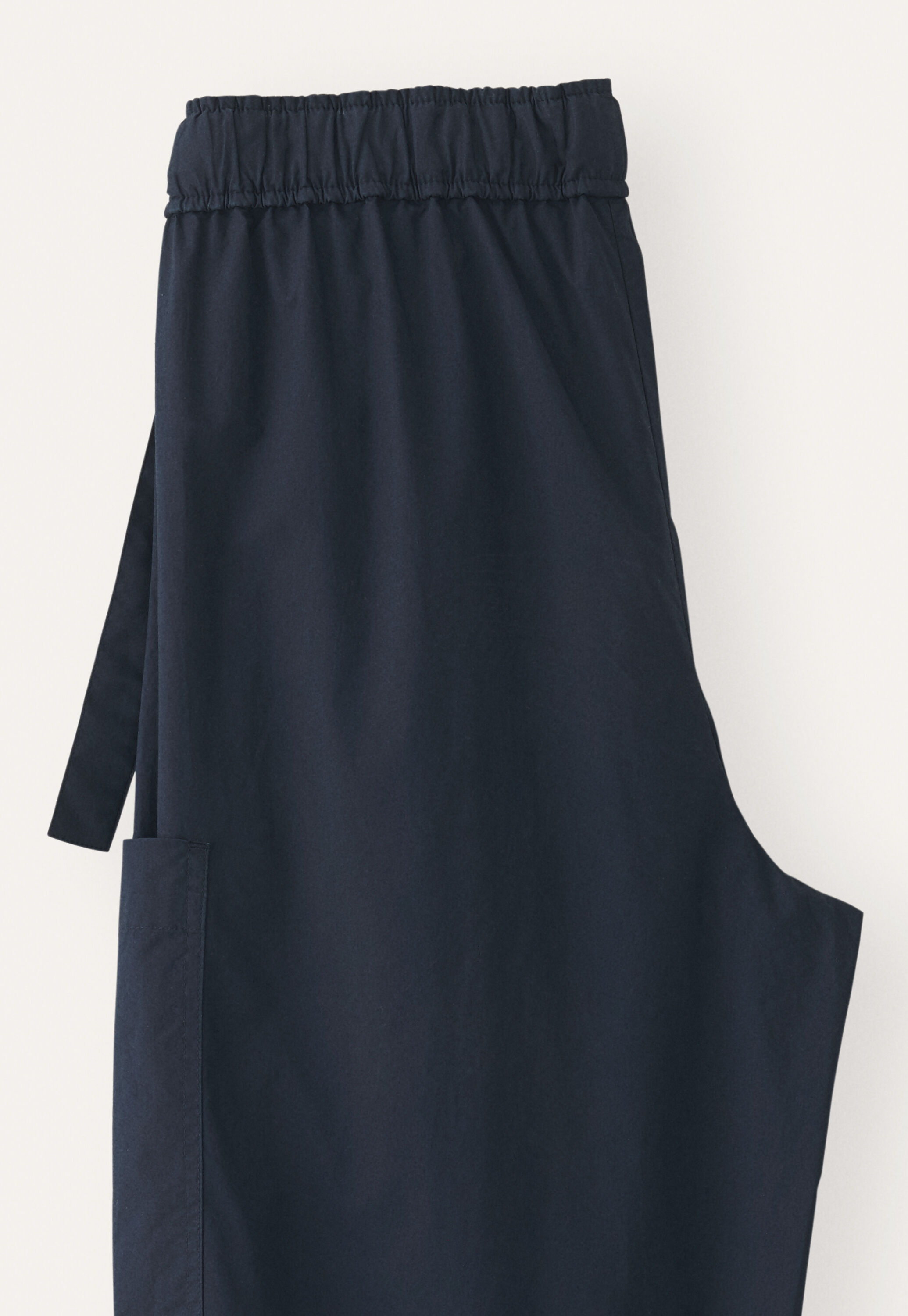 K&uuml;rzer geschnittene Schlupfhose