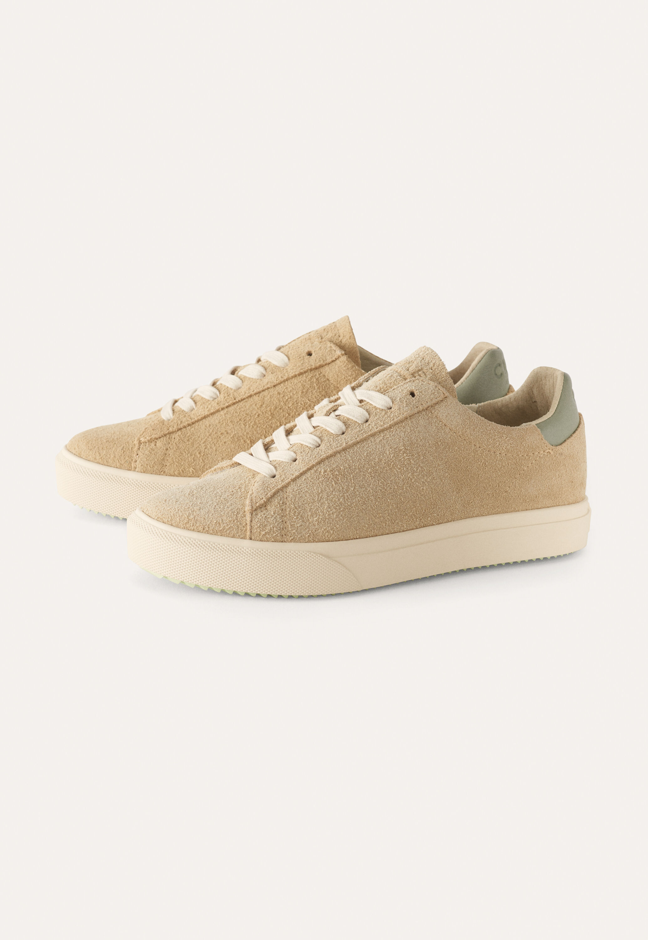 Schn&uuml;r-Sneaker