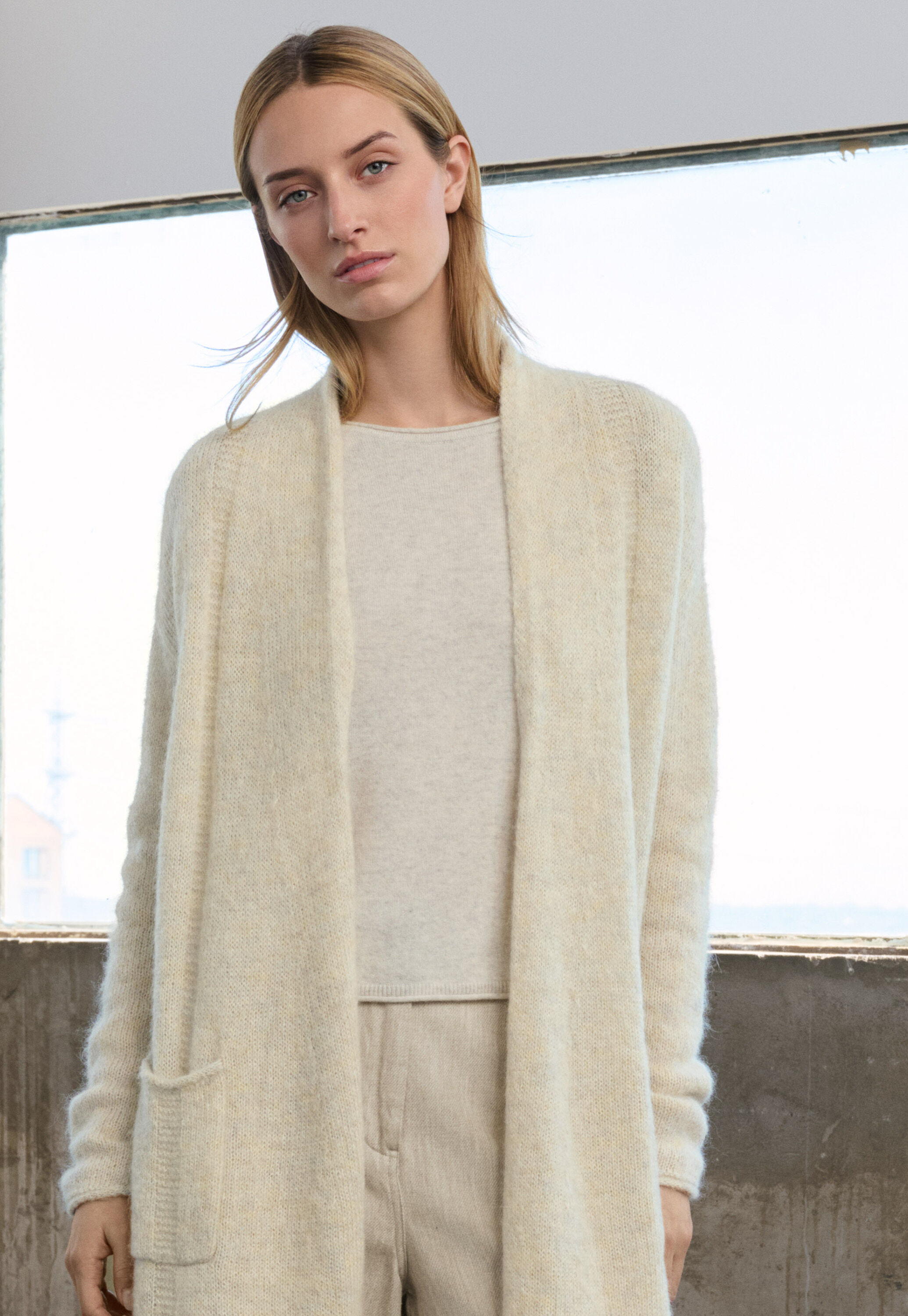 Verschlussloser Cardigan, Naturstein, large