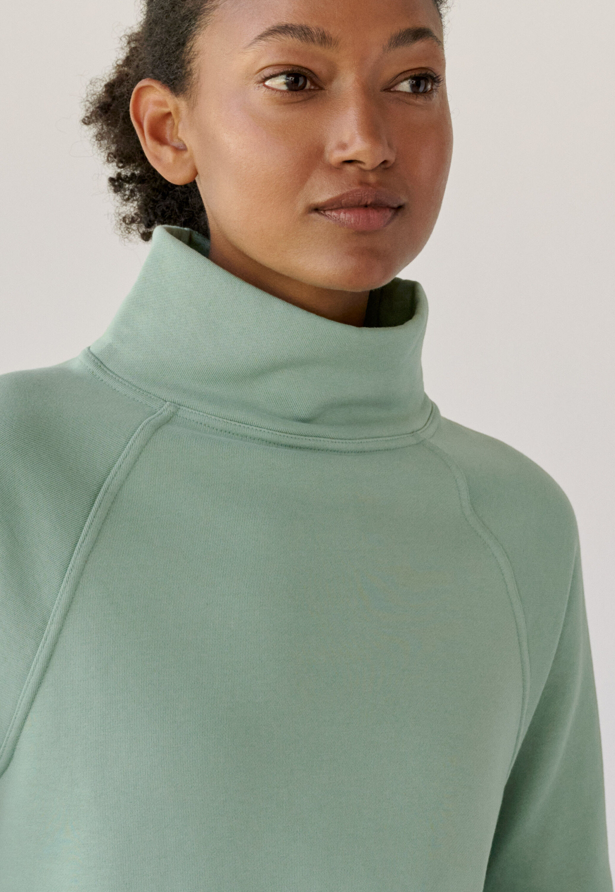 Trichterkragen-Sweatshirt