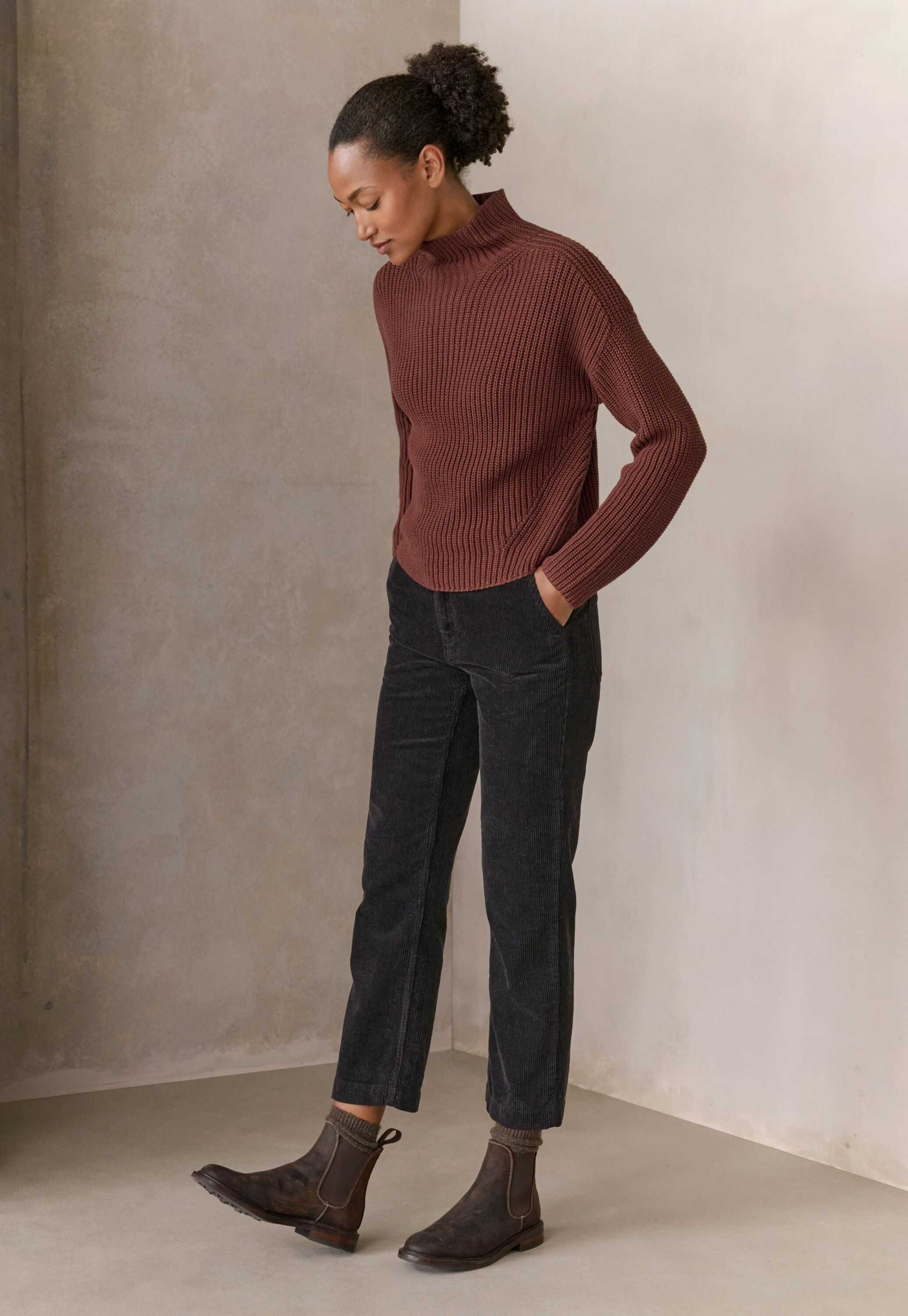 Pullover mit Trichterkragen
