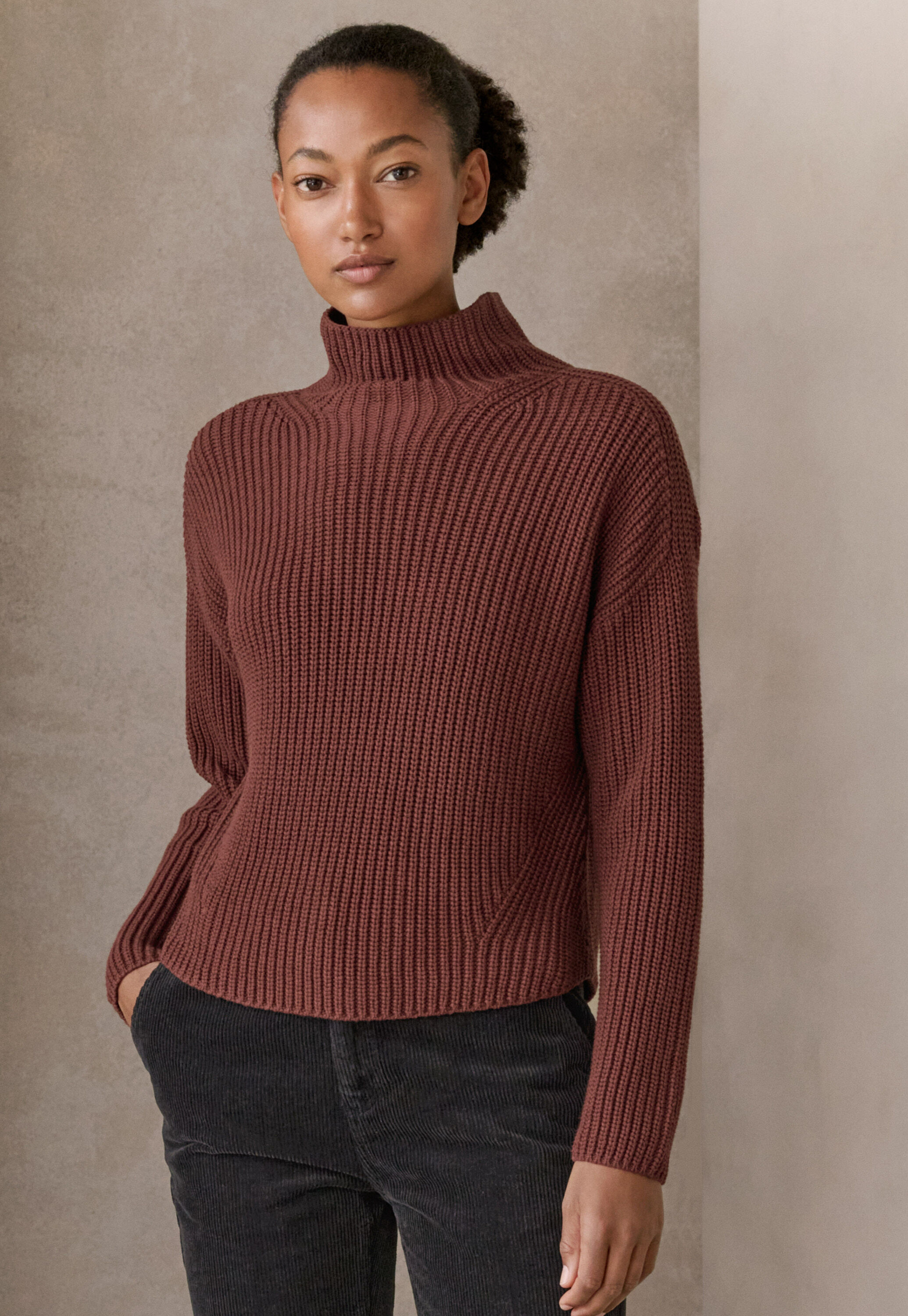 Pullover mit Trichterkragen, Pflaume, large