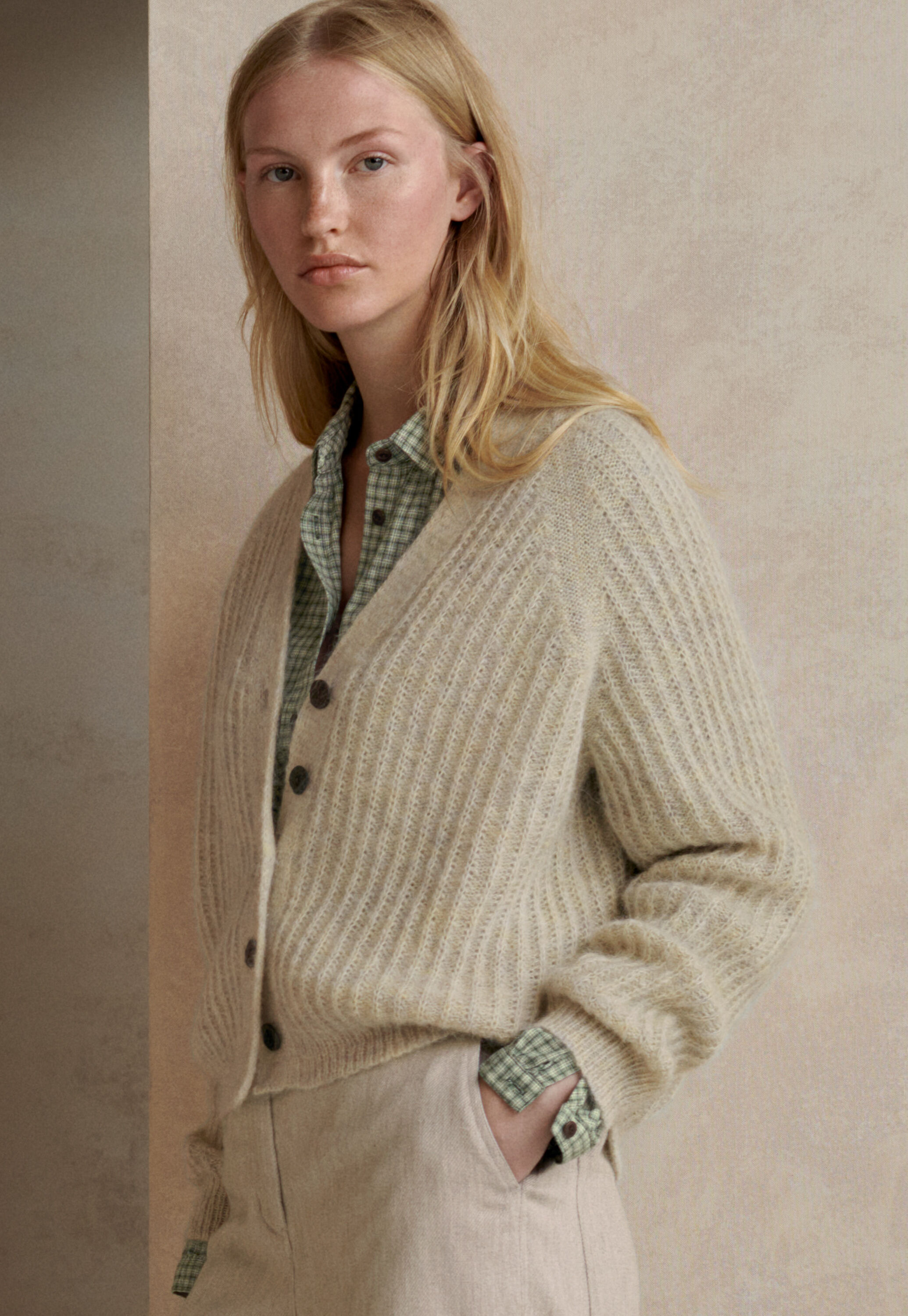 Cardigan mit V-Ausschnitt