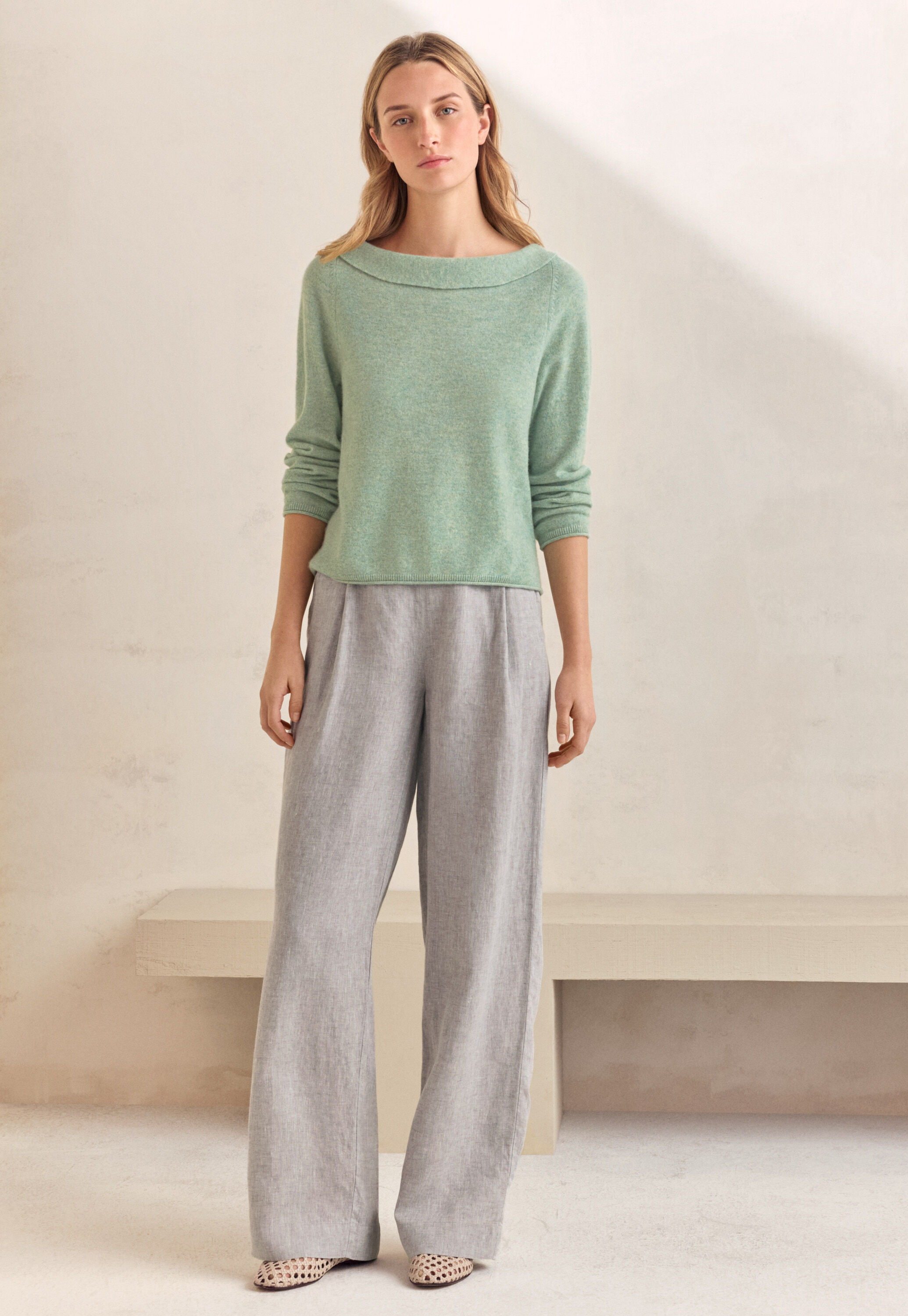 Pullover mit U-Boot-Kragen