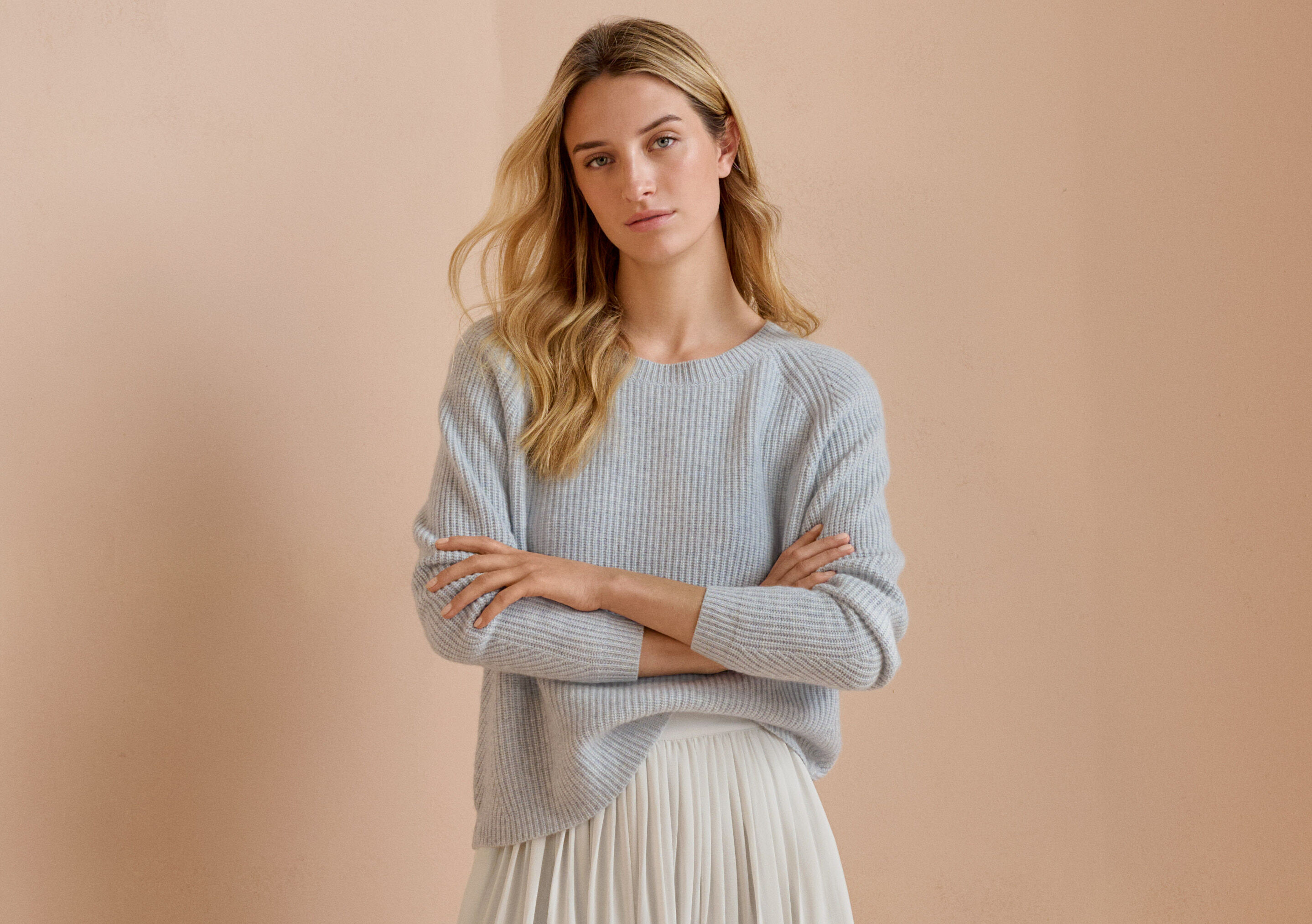Gerippter Pullover mit Rundhalsausschnitt