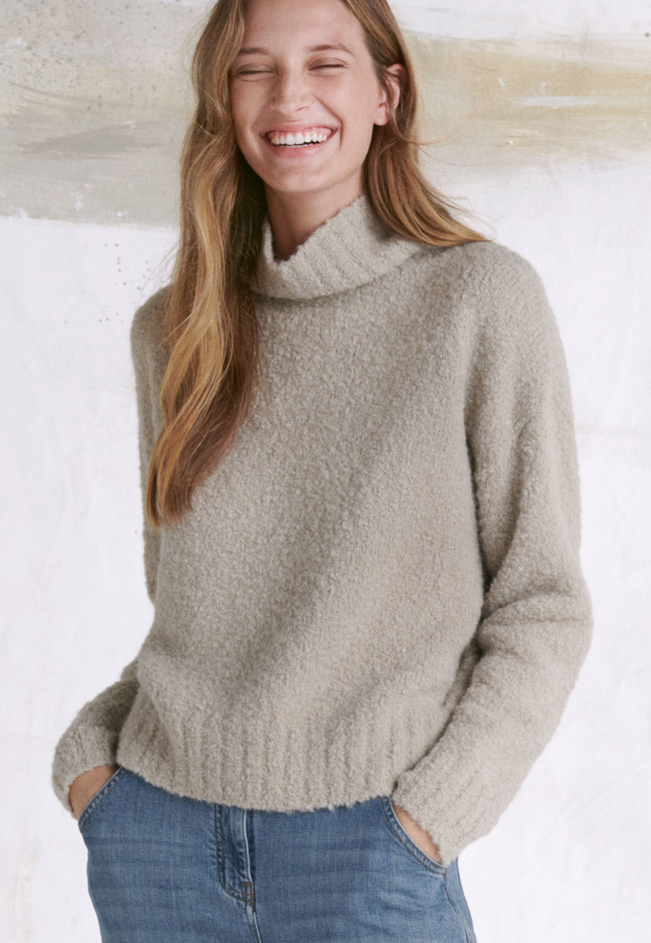 Pullover mit Trichterkragen