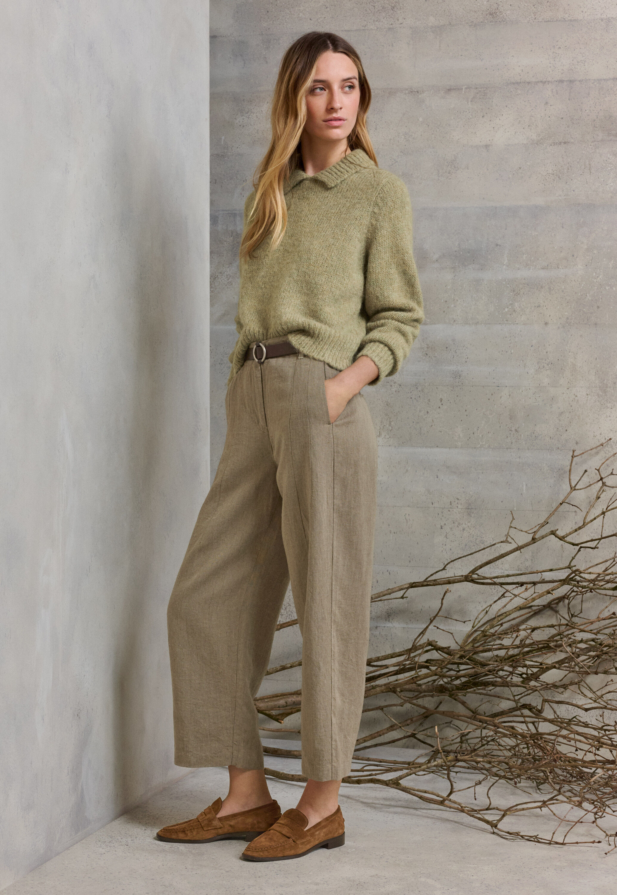 Pullover mit Kragen