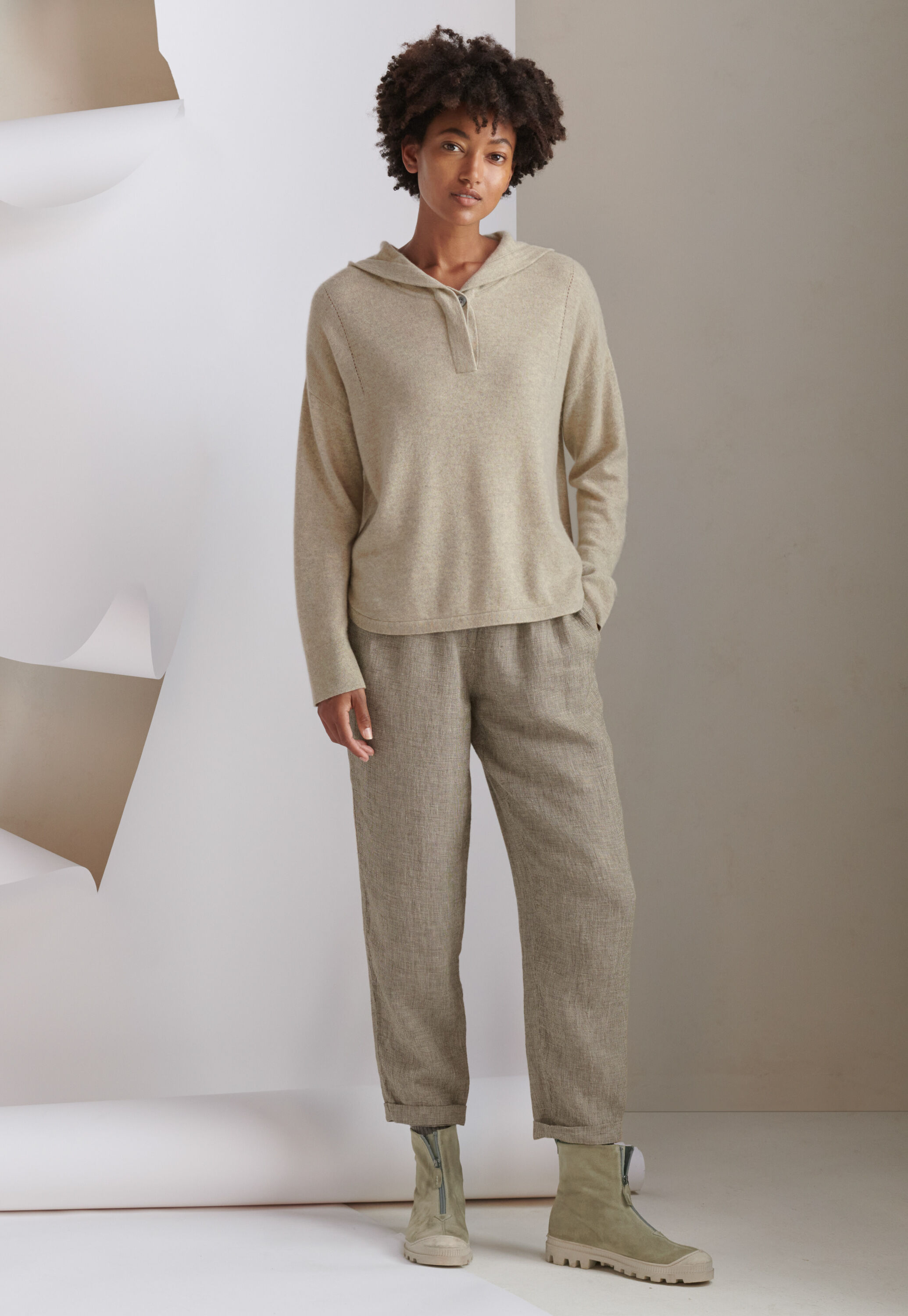 Schmal zulaufende Hose