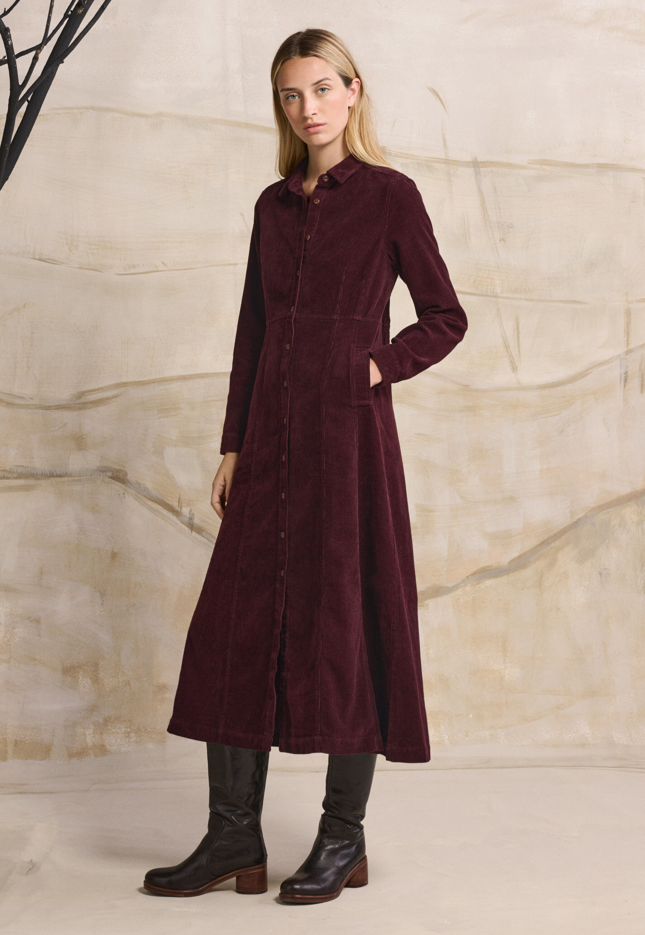 Kleid mit Eins&auml;tzen
