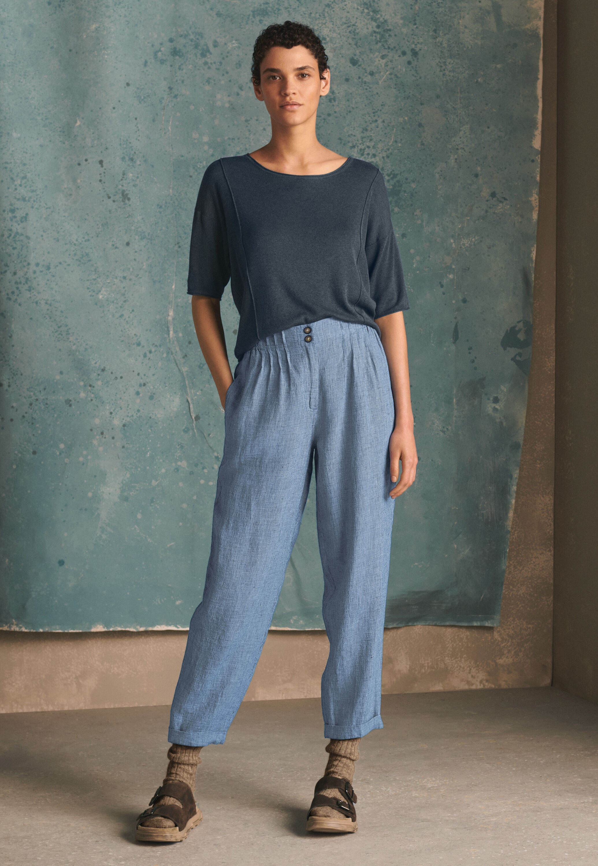 Schmal zulaufende Hose