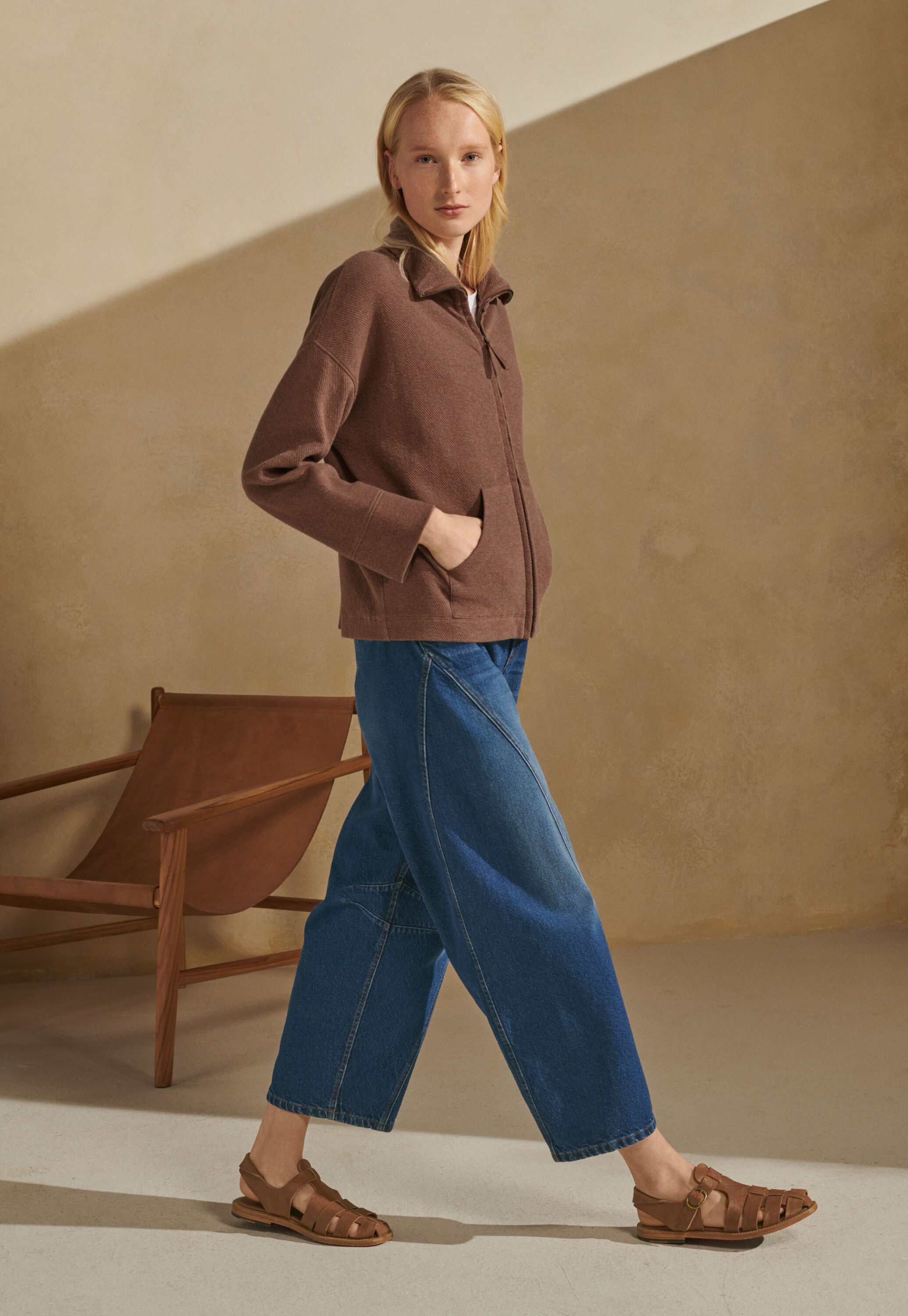 Denim-Jeans mit geschwungenen N&auml;hten
