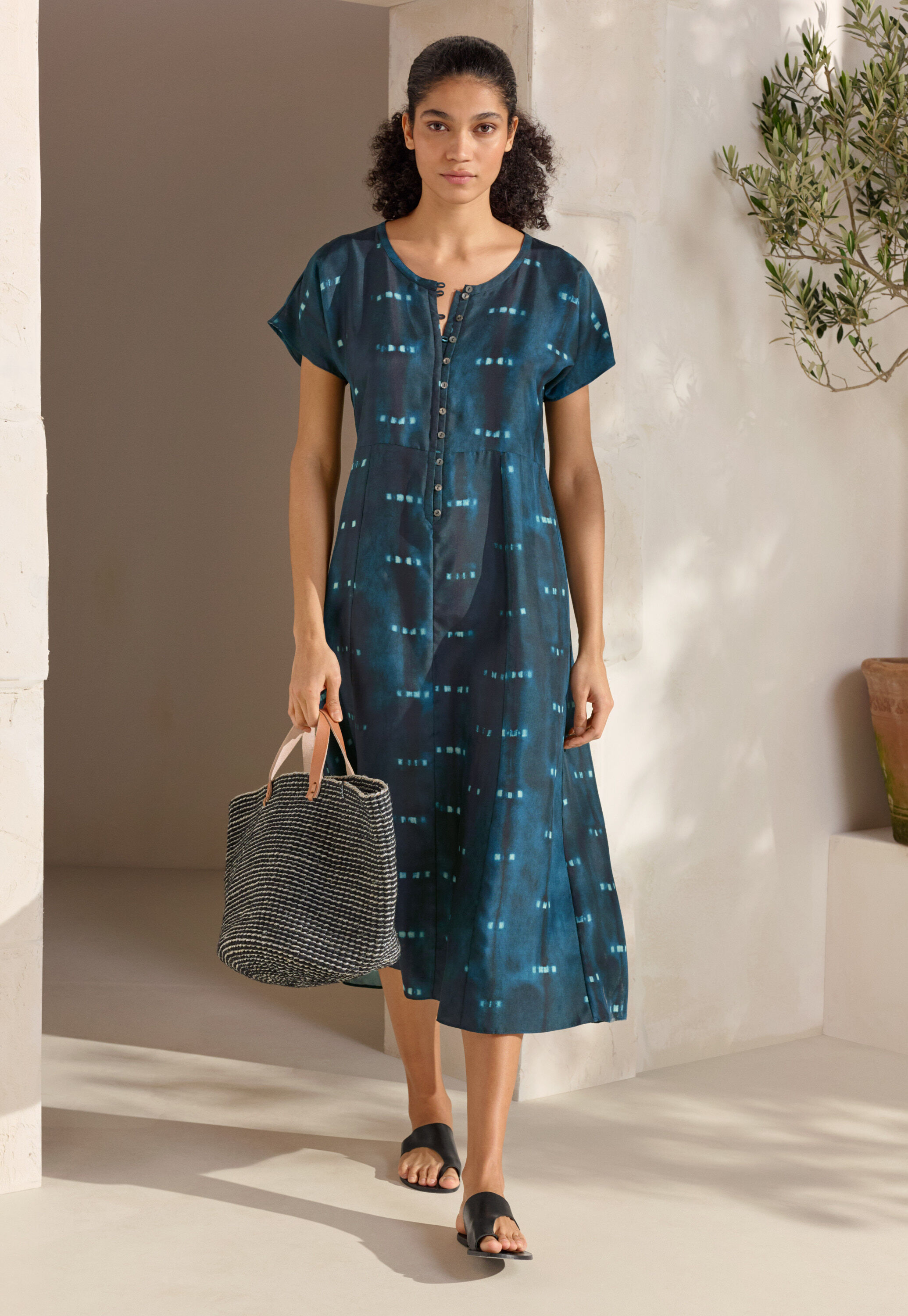 Bluse mit aufgesetzter Tasche