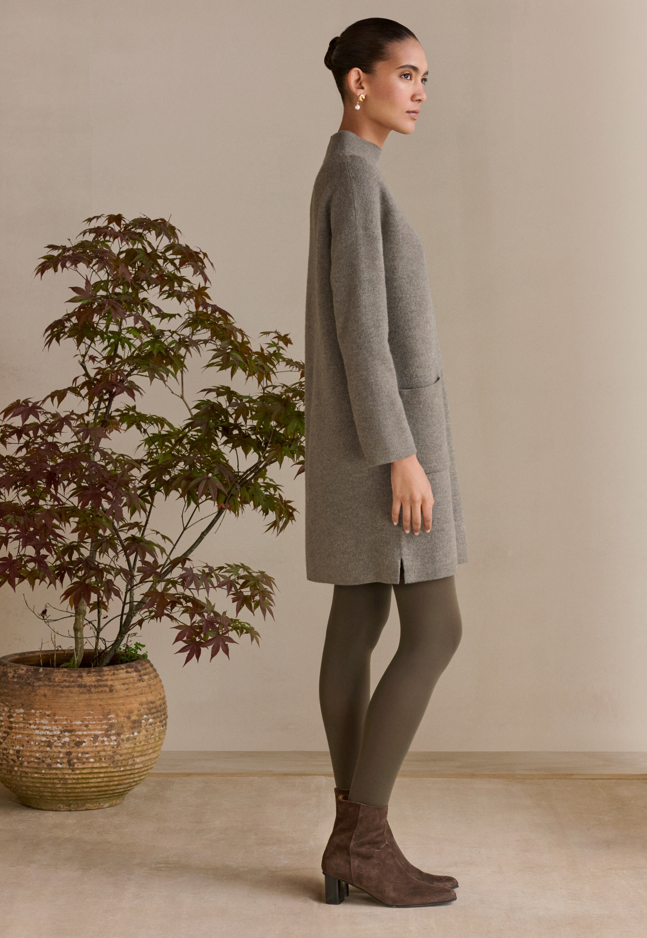Kleid mit aufgesetzten Taschen