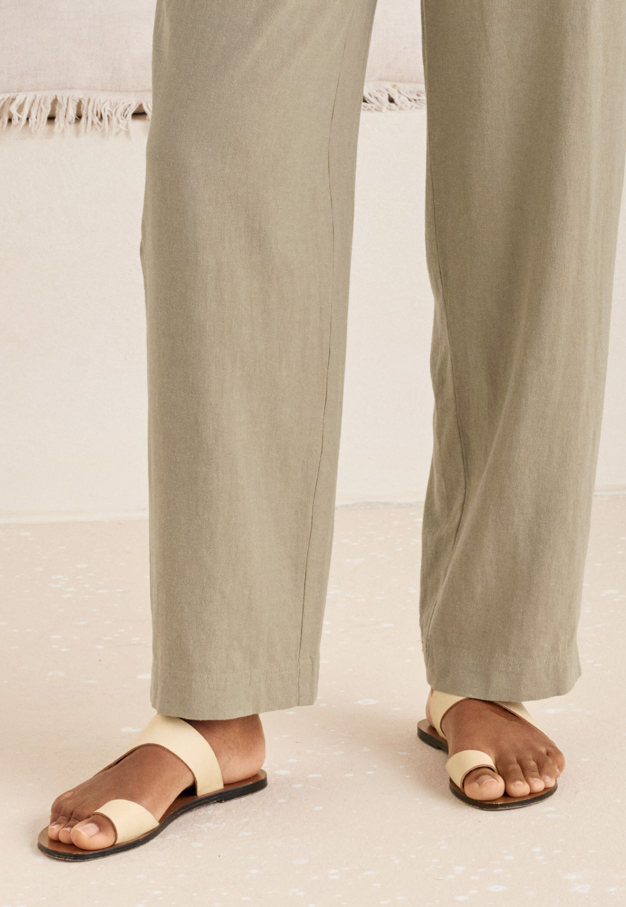 Sandalen mit Cut-outs