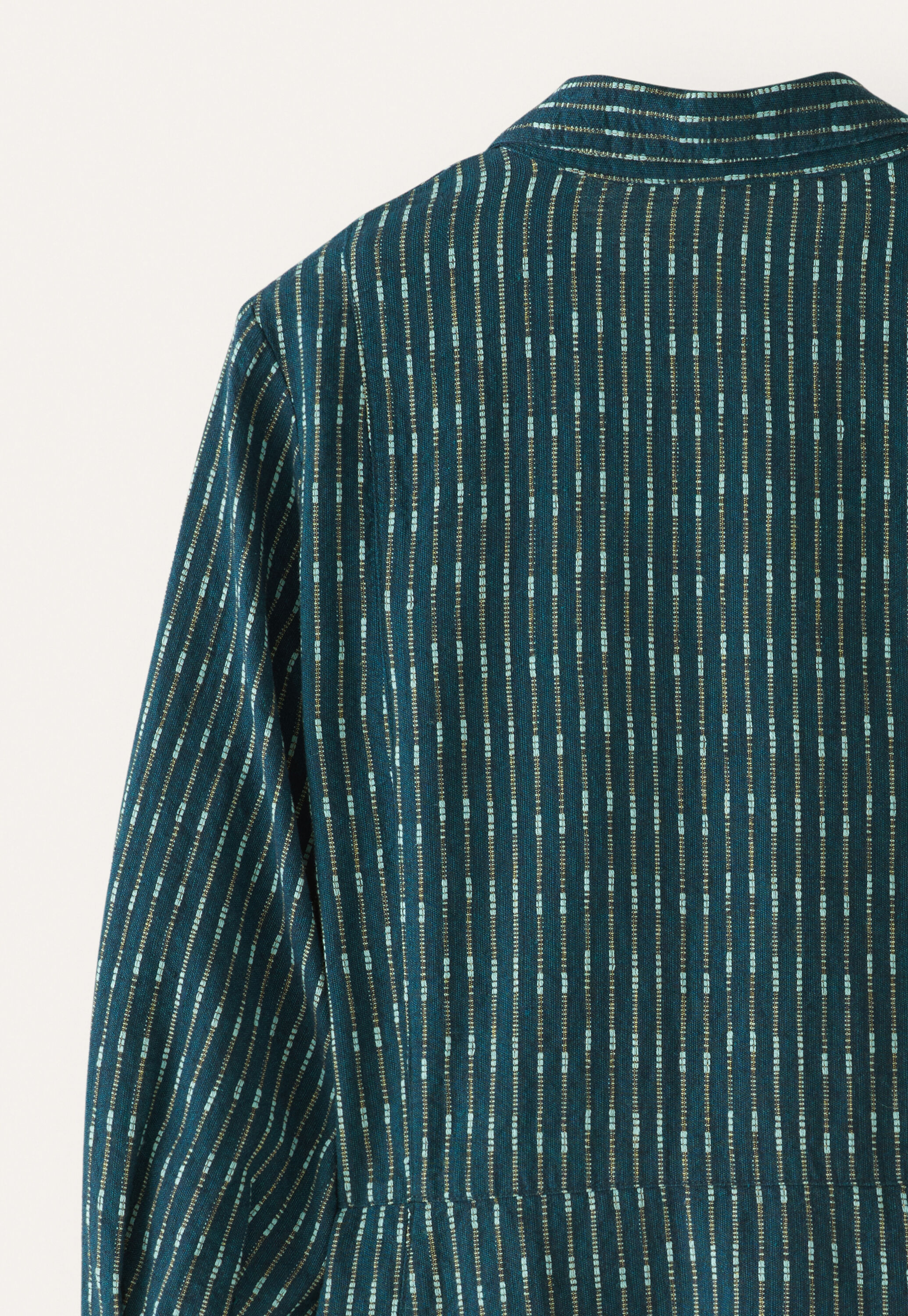 Kleid mit strukturierten Streifen