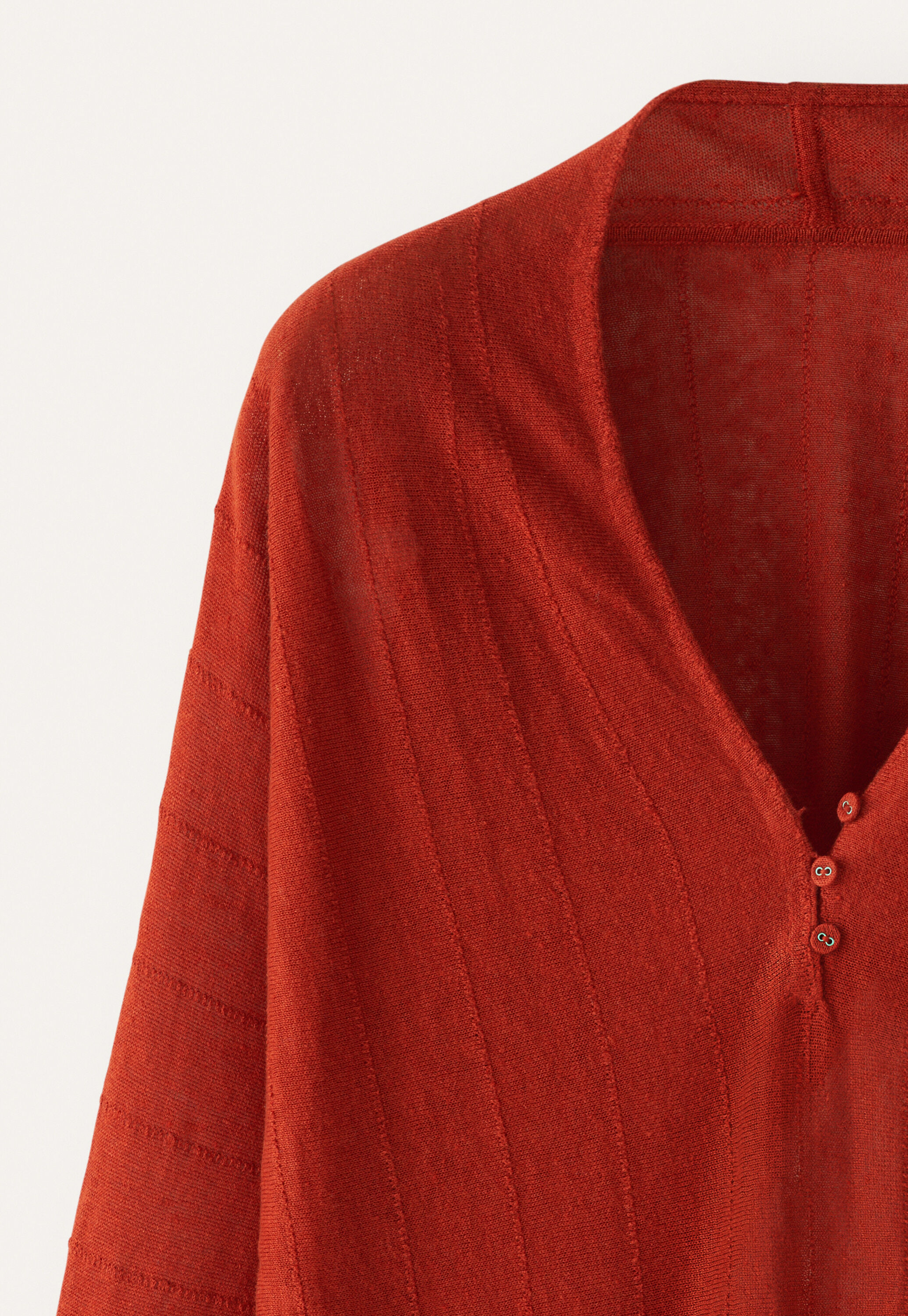 V-Ausschnitt-Pullover mit Kn&ouml;pfen