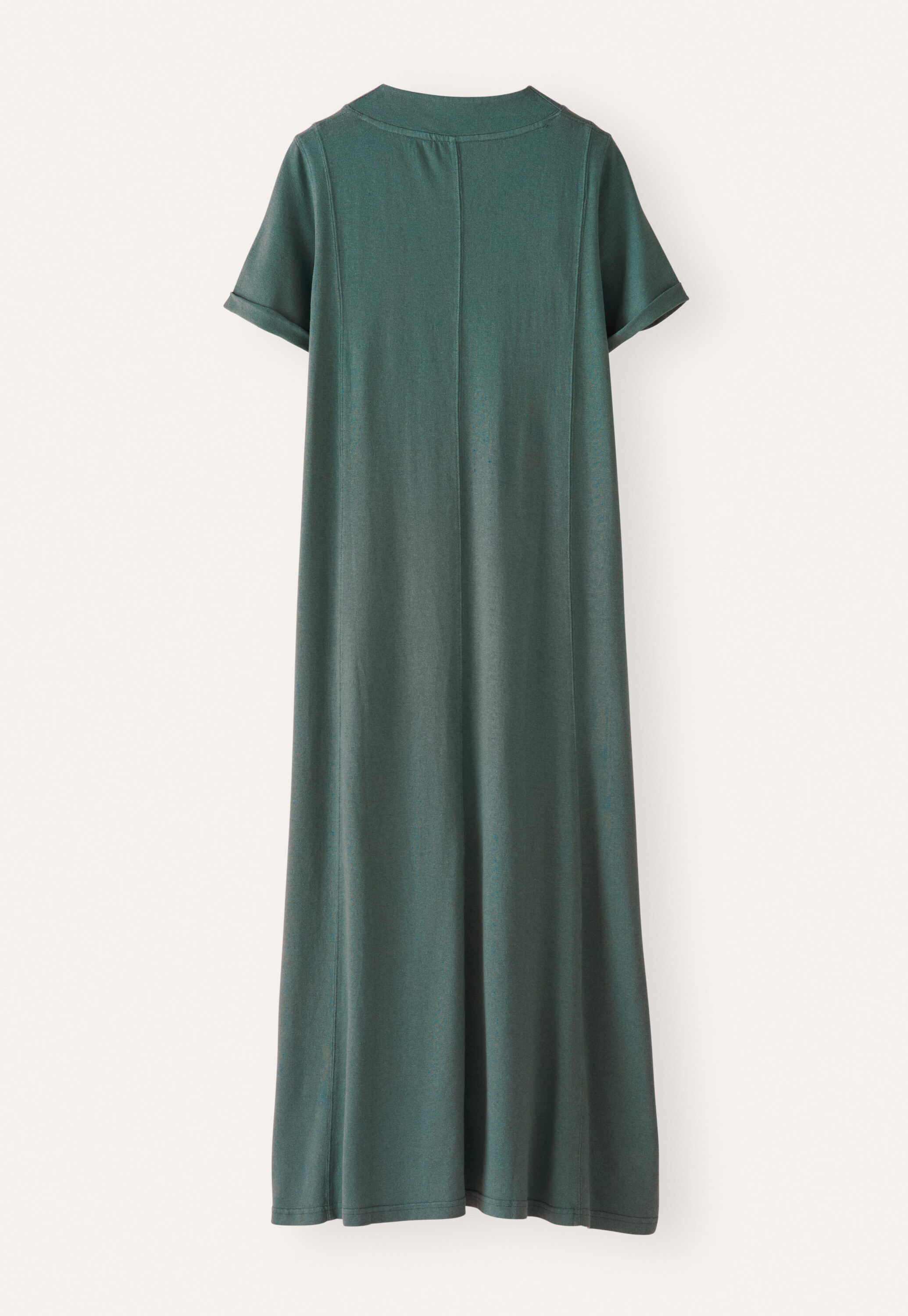 Kleid mit V-Ausschnitt und Eins&auml;tzen