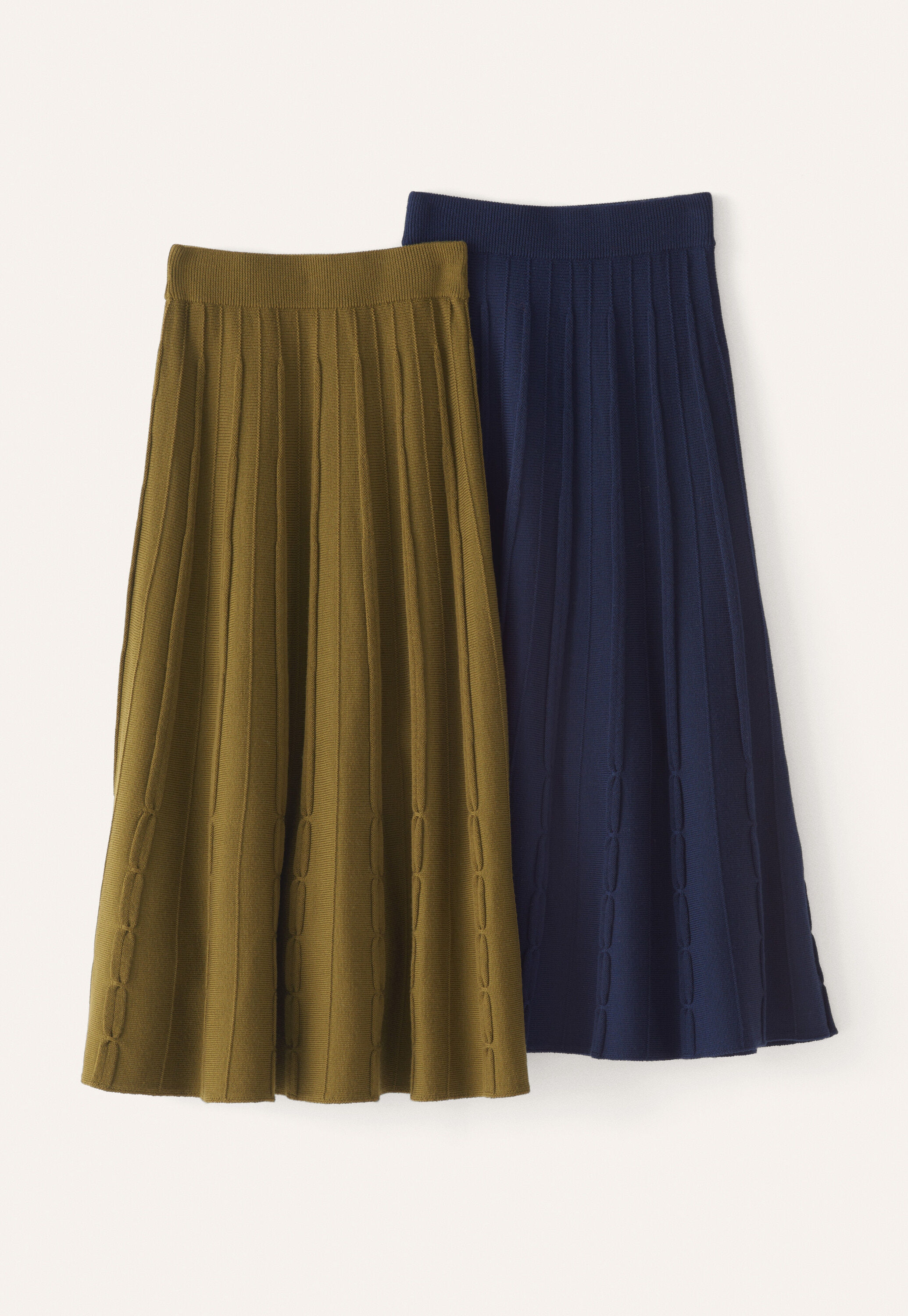 Kleid mit Peplum-Saum