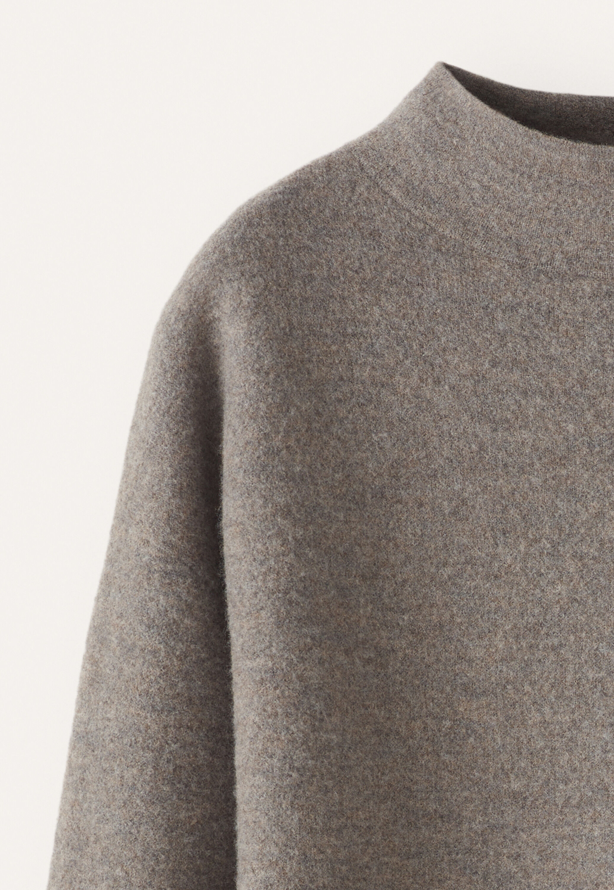 Kleid mit aufgesetzten Taschen