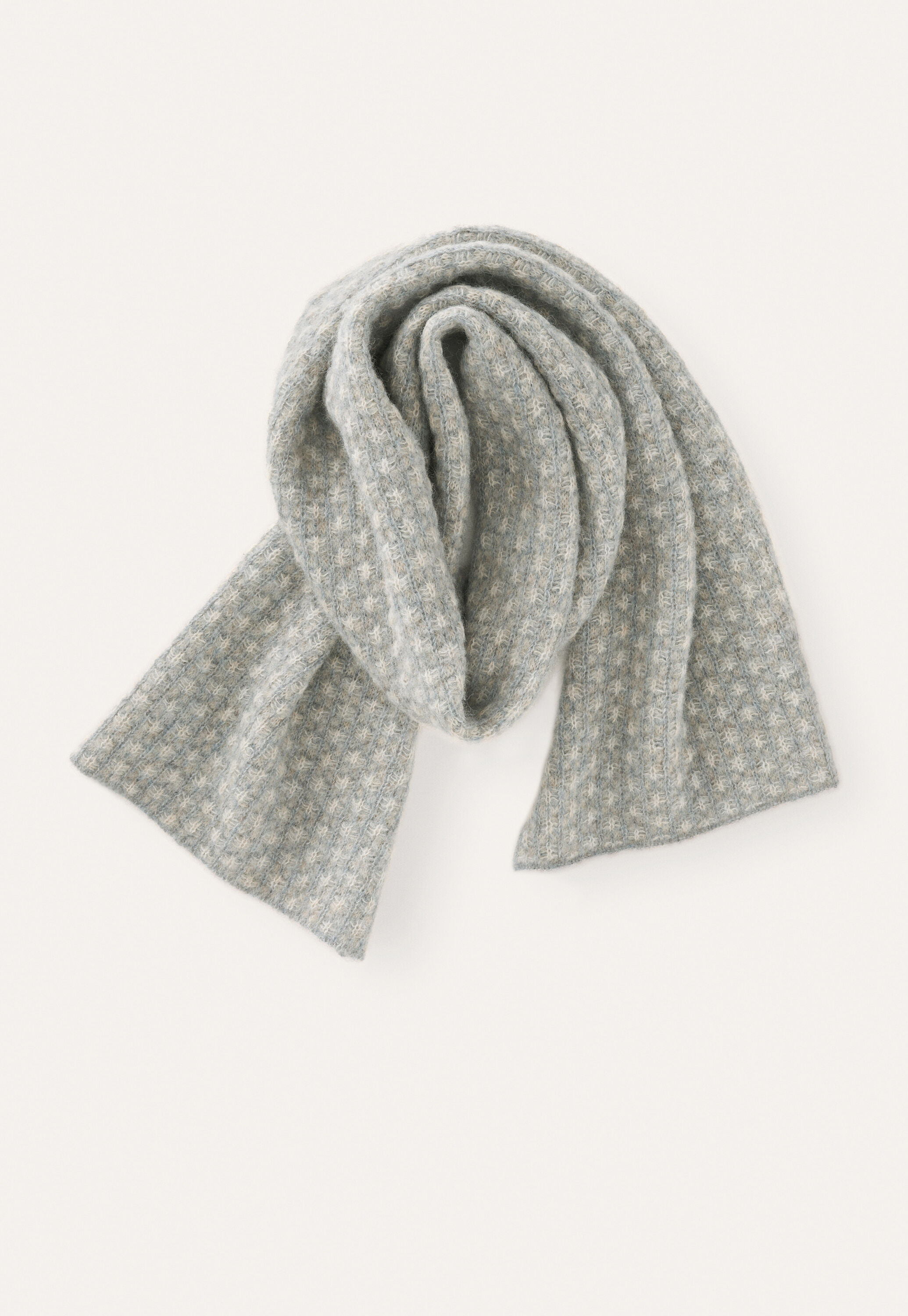 Gemusterter Strickschal