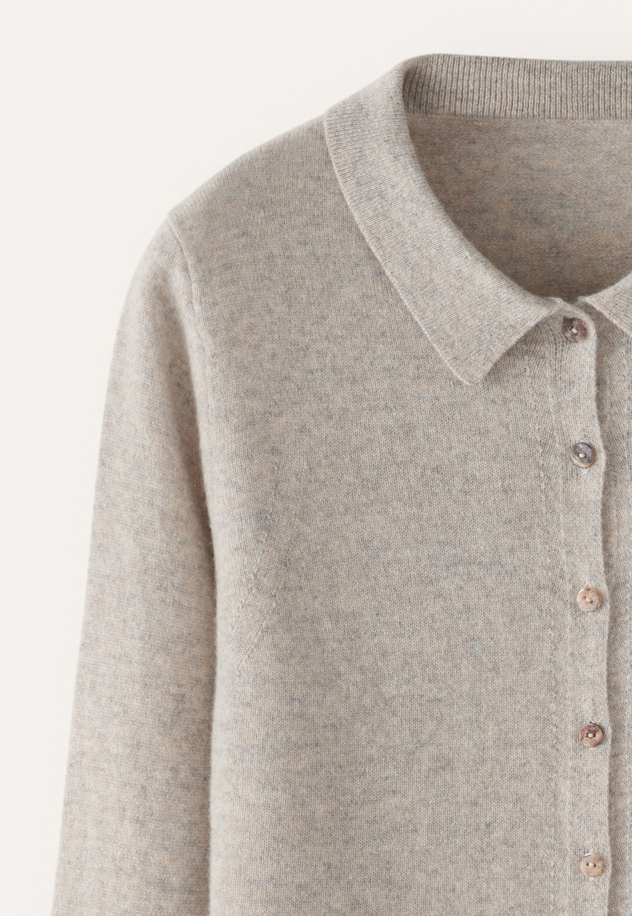 Durchgekn&ouml;pfter Pullover