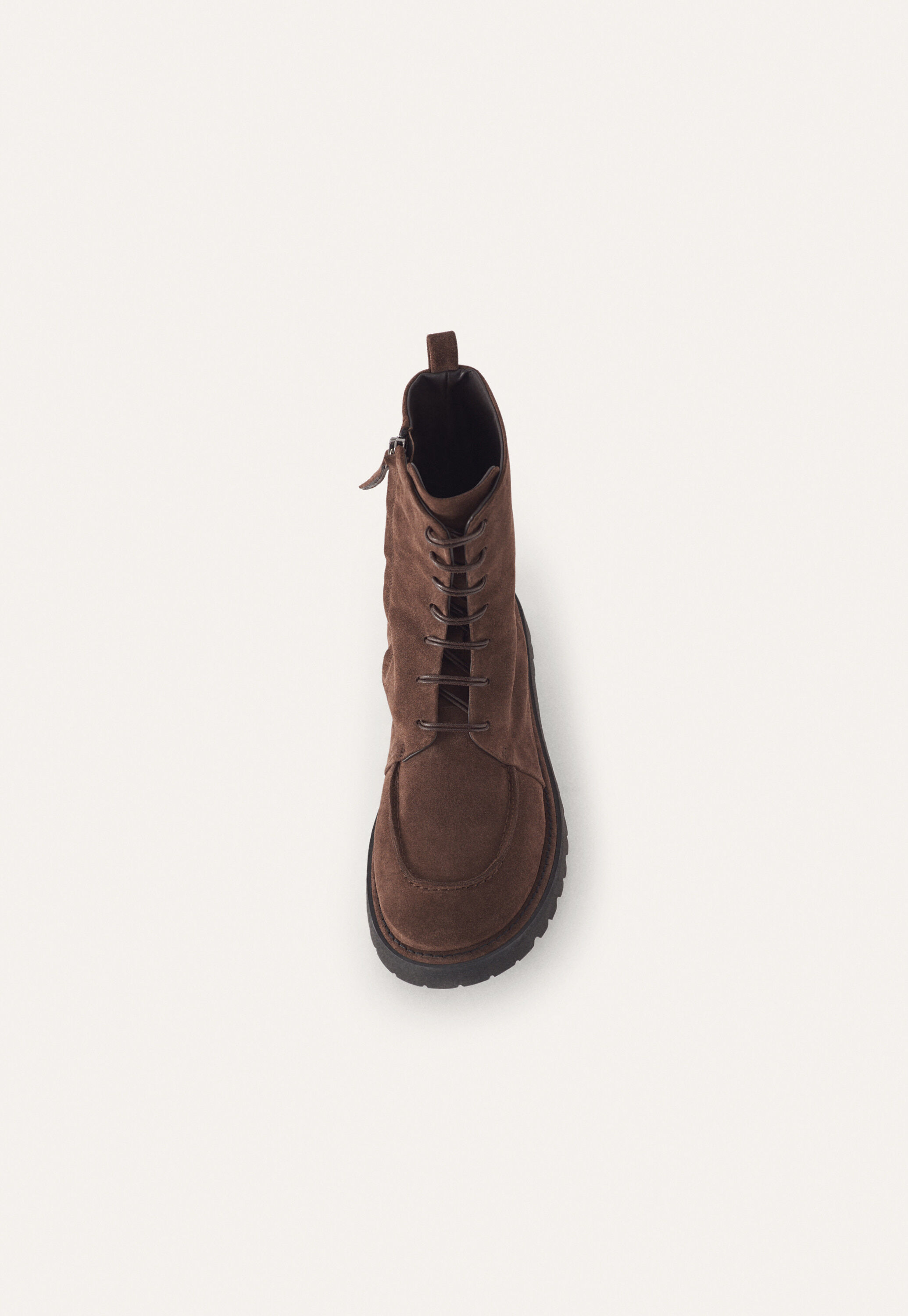 Schn&uuml;rstiefel