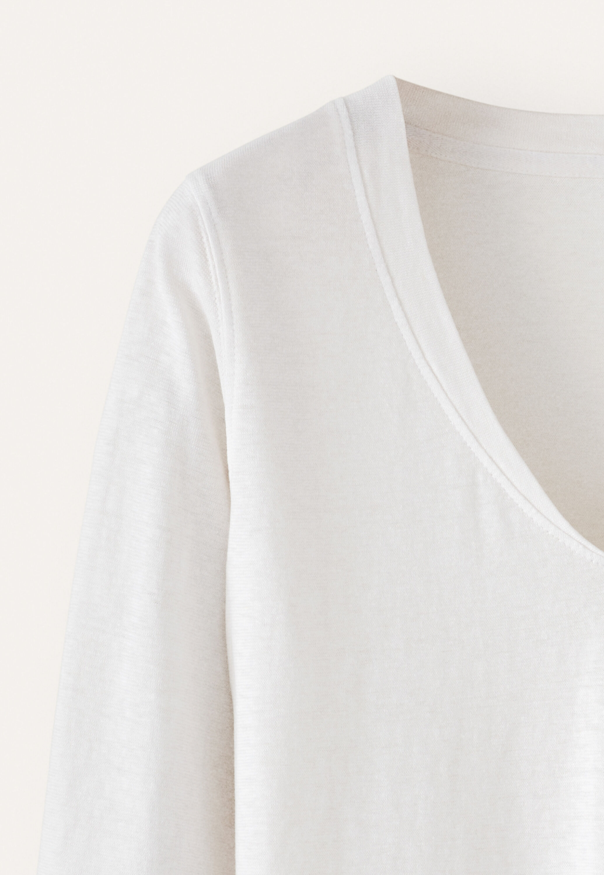 T-Shirt mit V-Ausschnitt